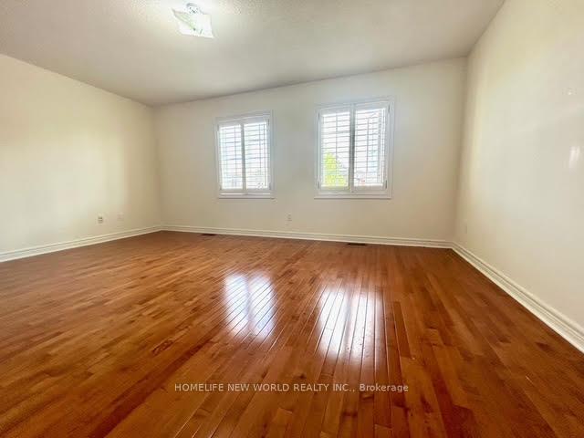Photo 24 of 30 Chippingwood Manor, Aurora, Bayview Wellington — HOMEH