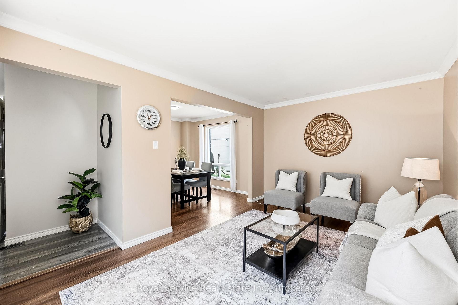 Photo 8 of 6 Gilmour Drive, Ajax, Central — HOMEH