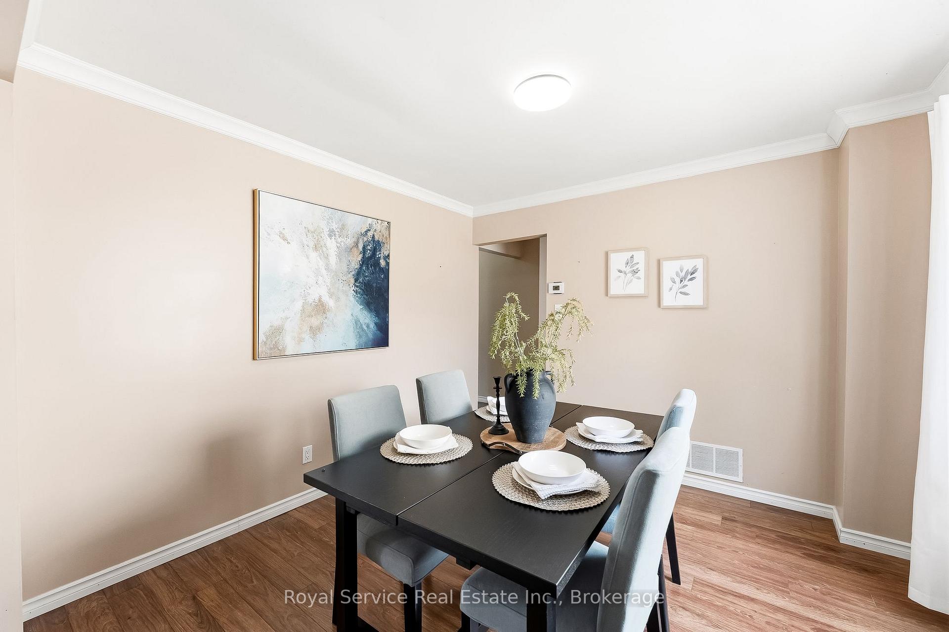 Photo 10 of 6 Gilmour Drive, Ajax, Central — HOMEH