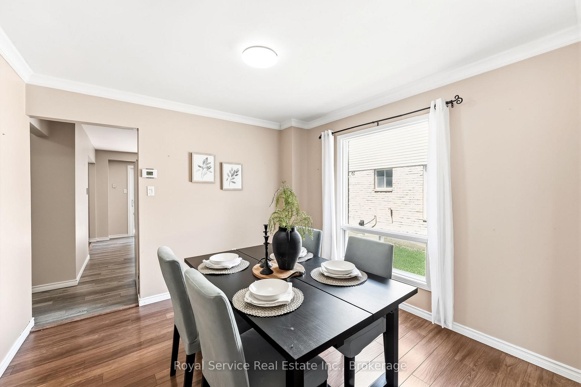 Photo 11 of 6 Gilmour Drive, Ajax, Central — HOMEH