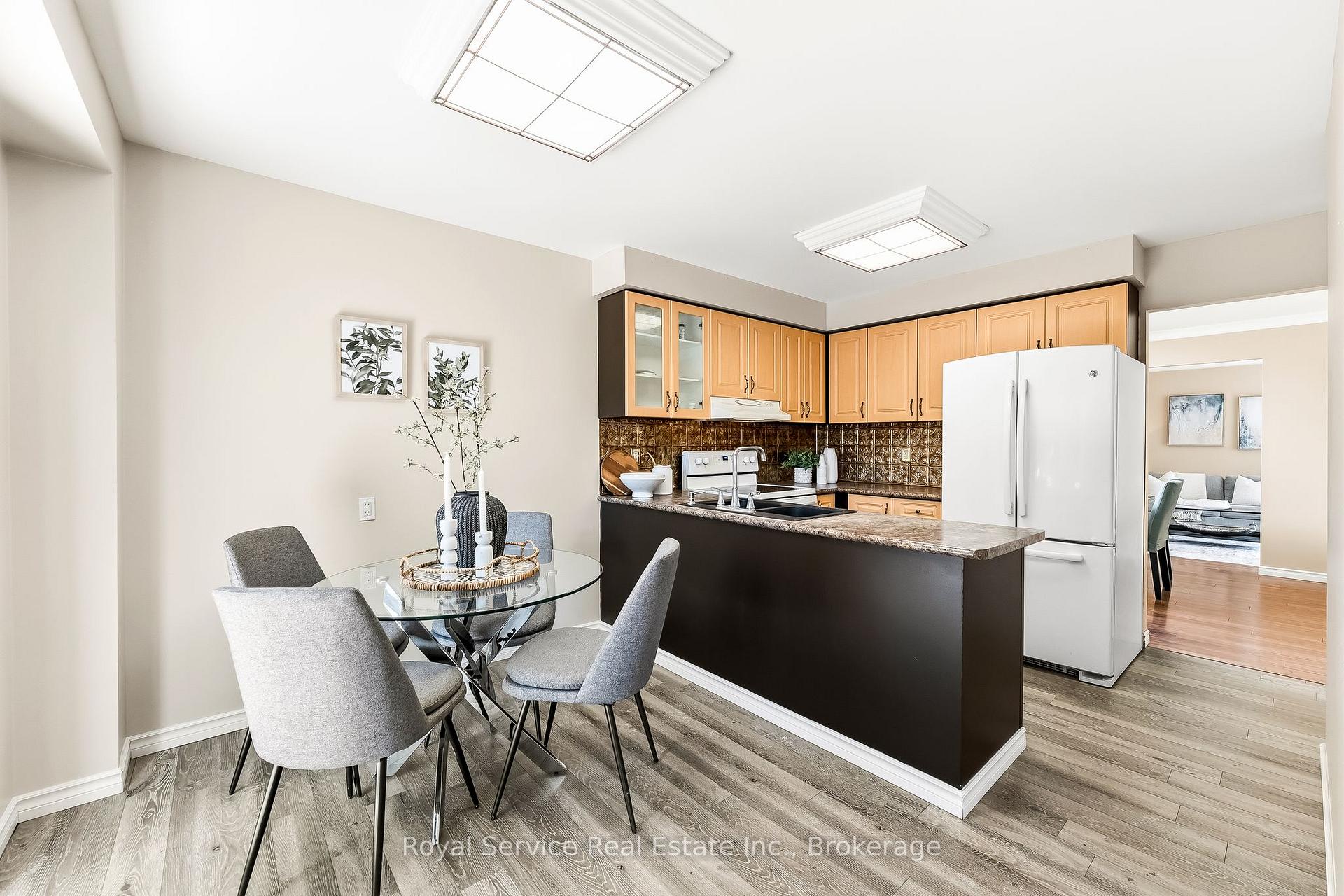 Photo 17 of 6 Gilmour Drive, Ajax, Central — HOMEH