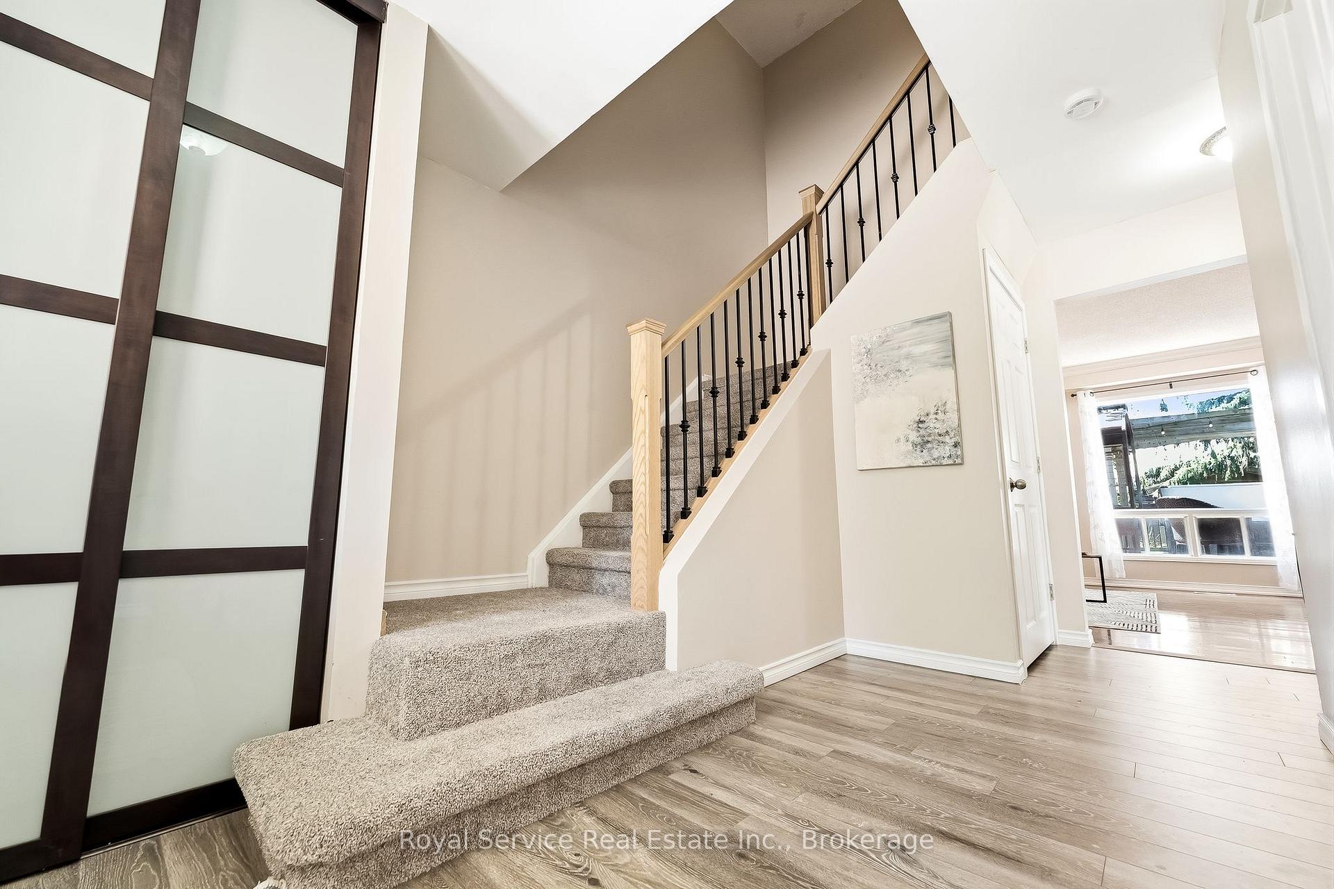 Photo 24 of 6 Gilmour Drive, Ajax, Central — HOMEH