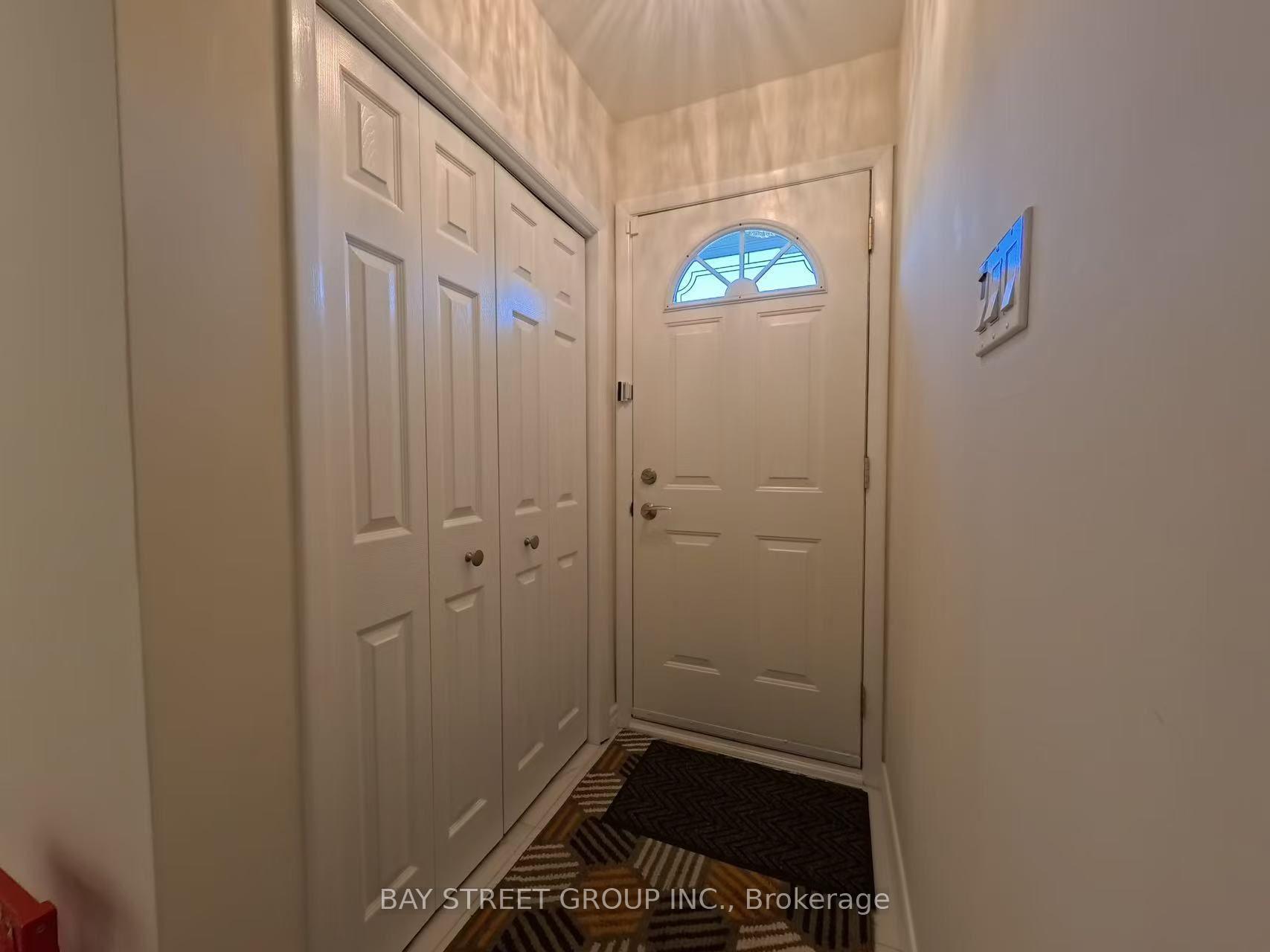 Photo 4 of 402 Osiris Drive, Richmond Hill, Crosby — HOMEH
