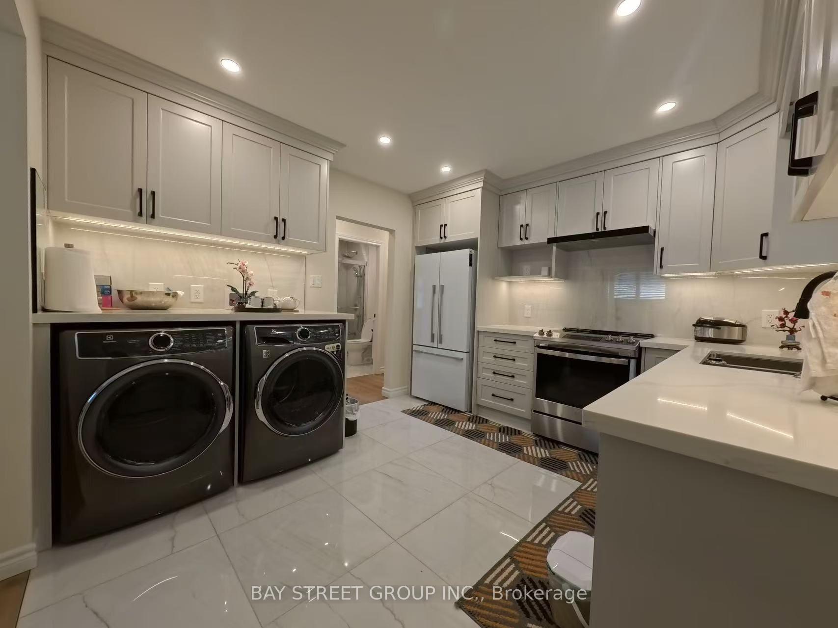 Photo 11 of 402 Osiris Drive, Richmond Hill, Crosby — HOMEH