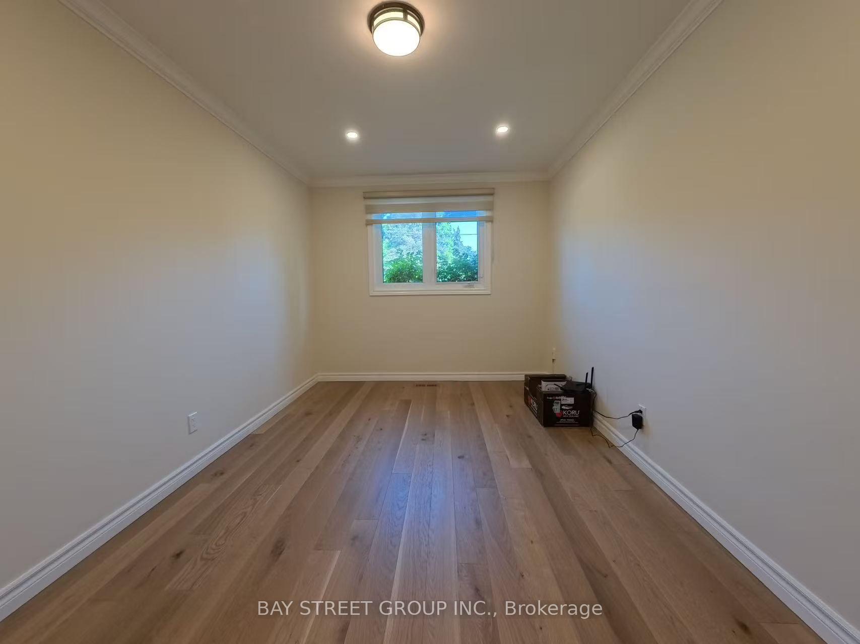 Photo 22 of 402 Osiris Drive, Richmond Hill, Crosby — HOMEH