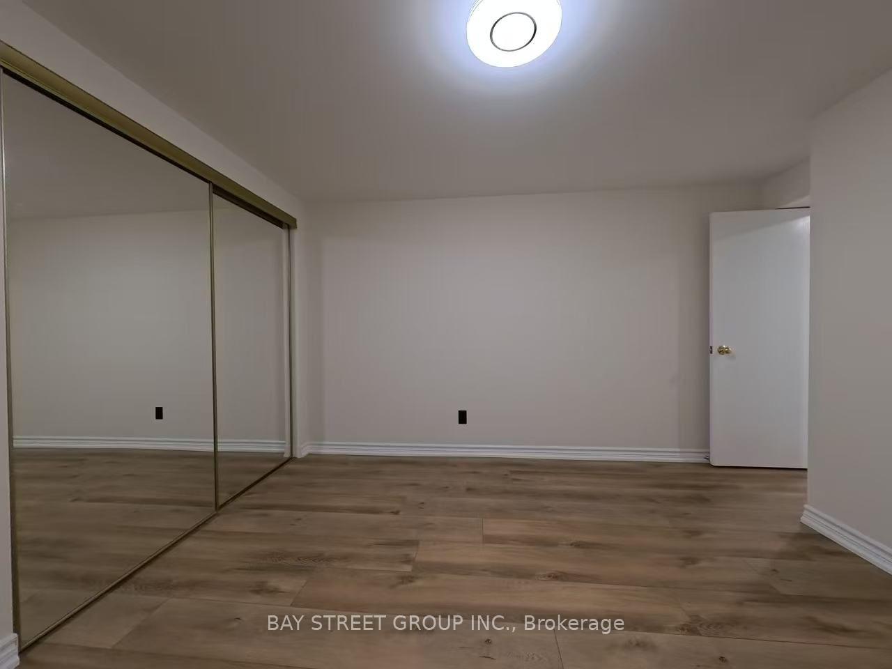 Photo 31 of 402 Osiris Drive, Richmond Hill, Crosby — HOMEH