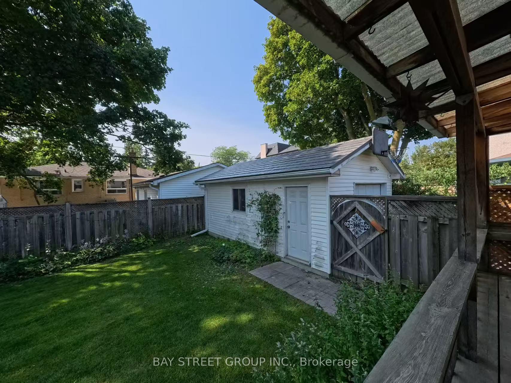 Photo 41 of 402 Osiris Drive, Richmond Hill, Crosby — HOMEH