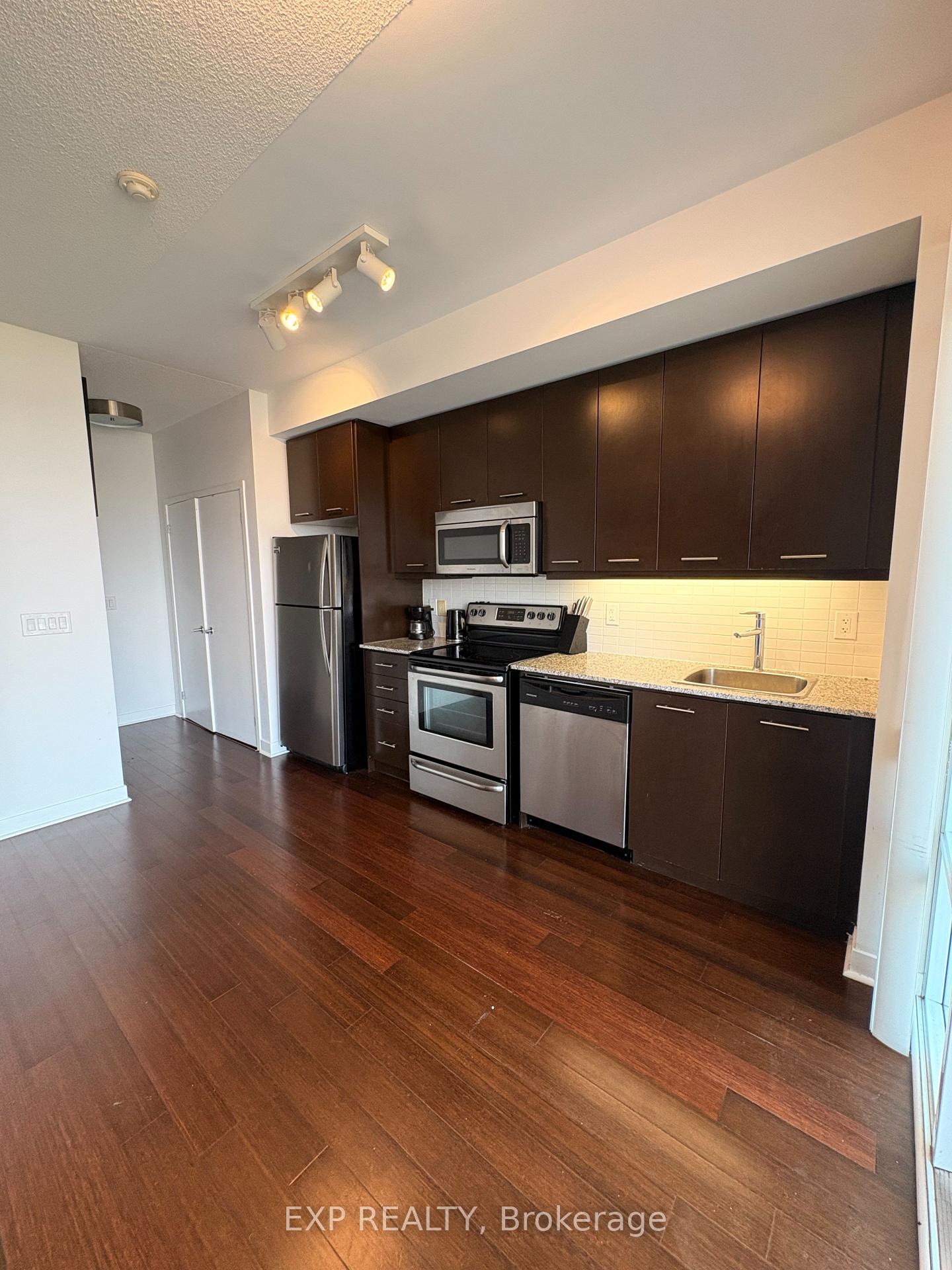 Photo 7 of Unit 1401, 360 Square One Drive, Mississauga, City Centre — HOMEH