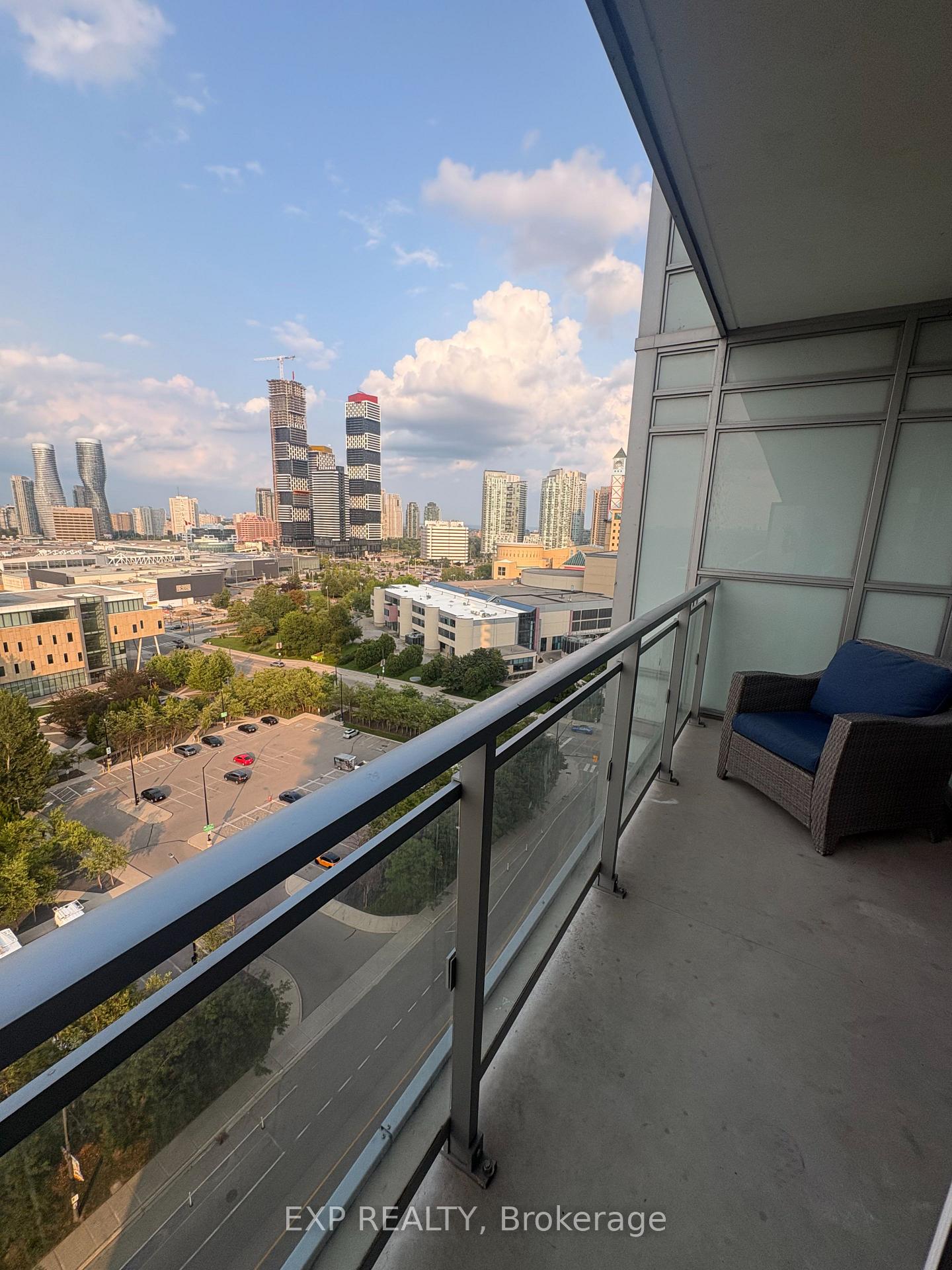 Photo 8 of Unit 1401, 360 Square One Drive, Mississauga, City Centre — HOMEH