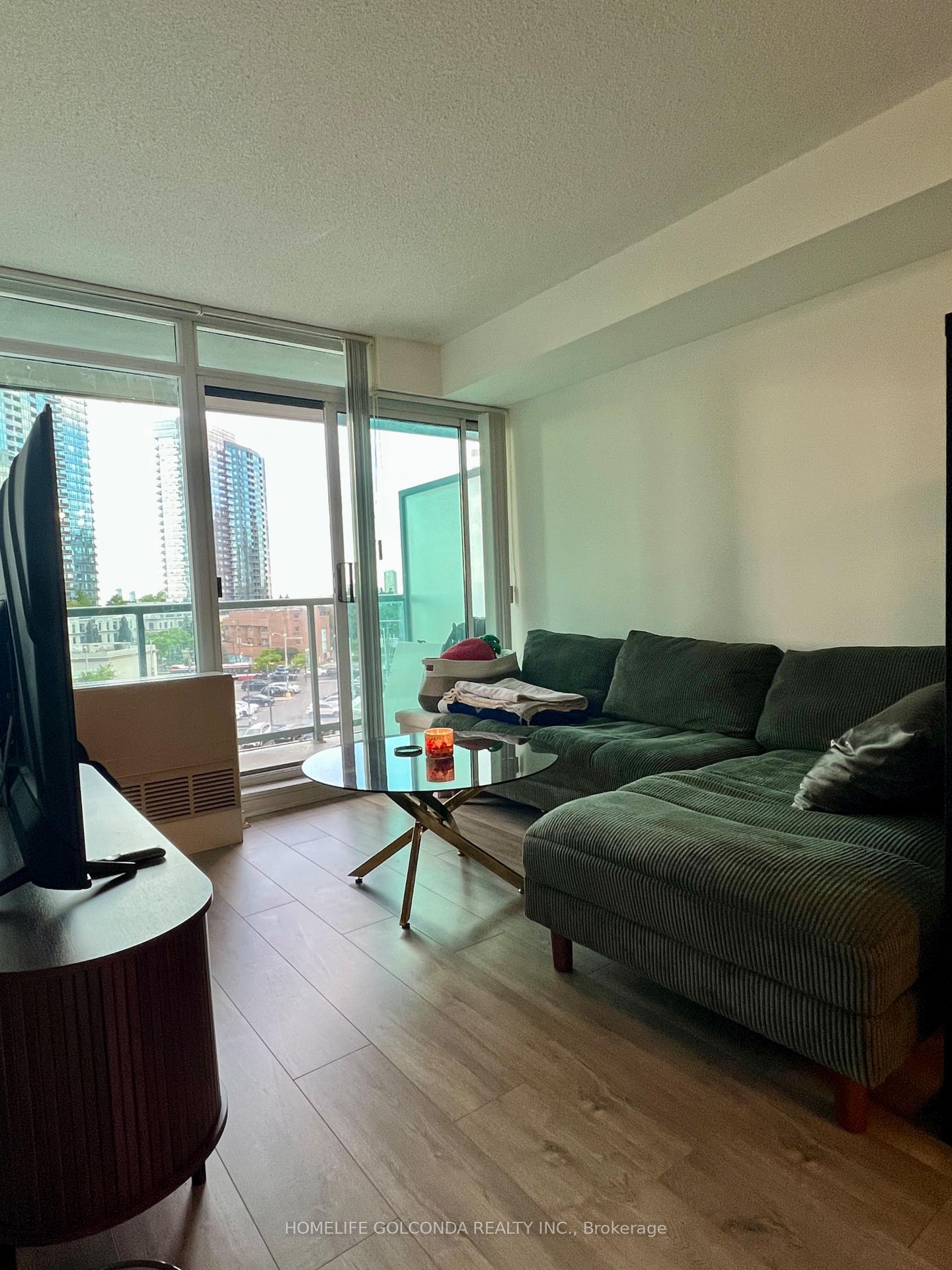 Photo 4 of Unit 506, 5508 Yonge Street, North York, Willowdale West — HOMEH