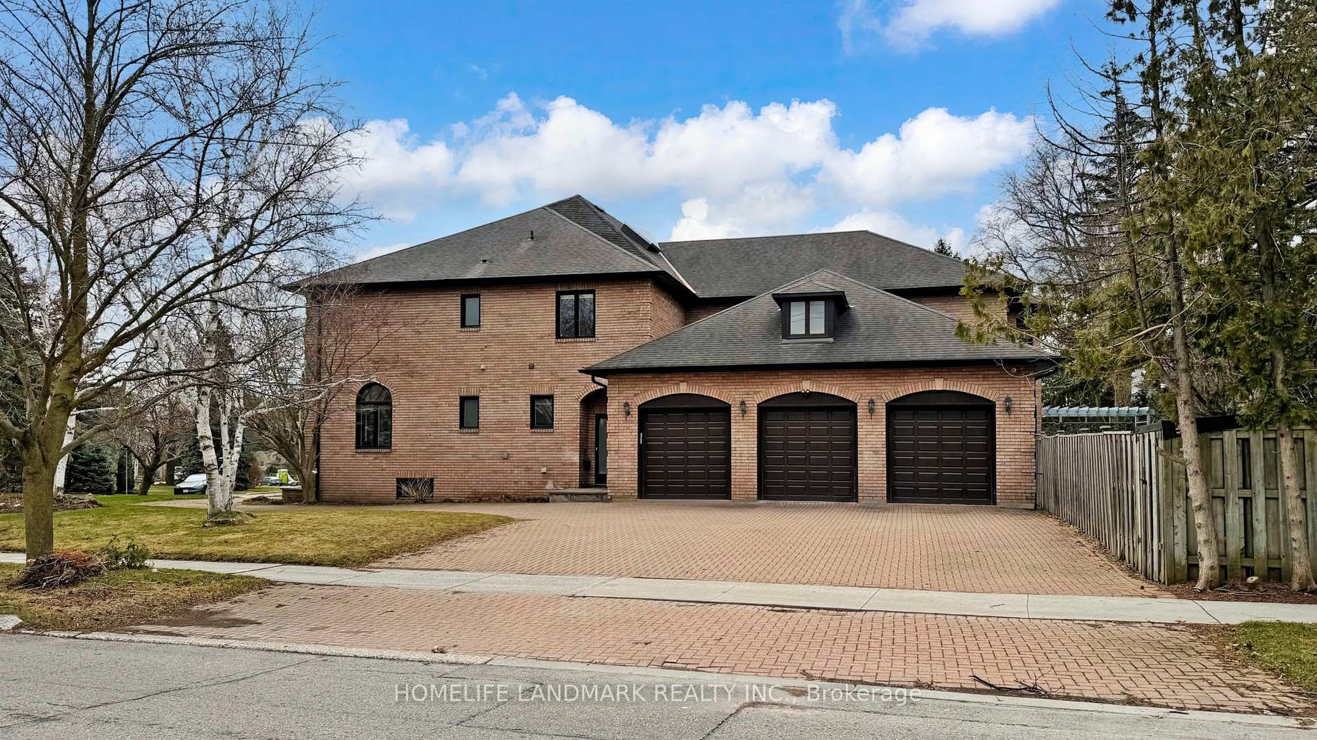 Photo 5 of 20 Blaine Drive, North York, Banbury-Don Mills — HOMEH
