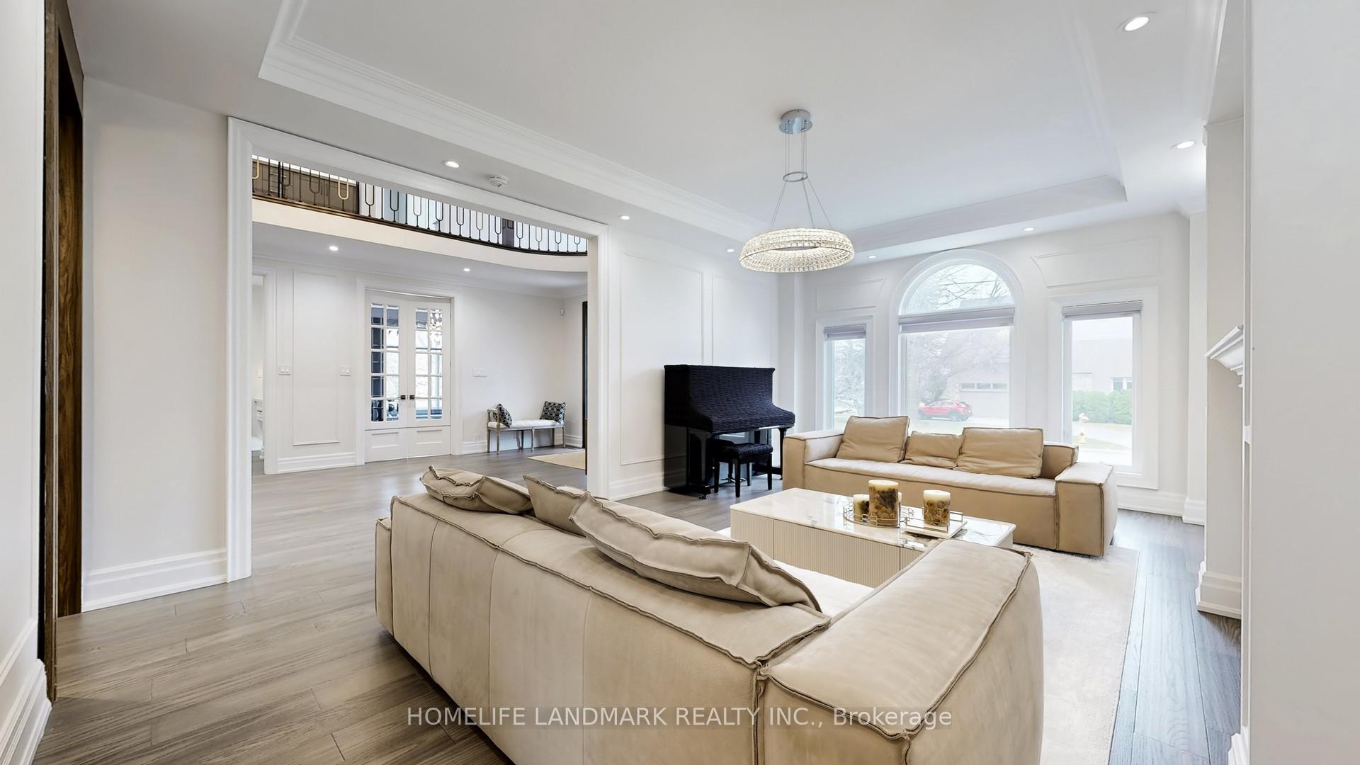 Photo 9 of 20 Blaine Drive, North York, Banbury-Don Mills — HOMEH