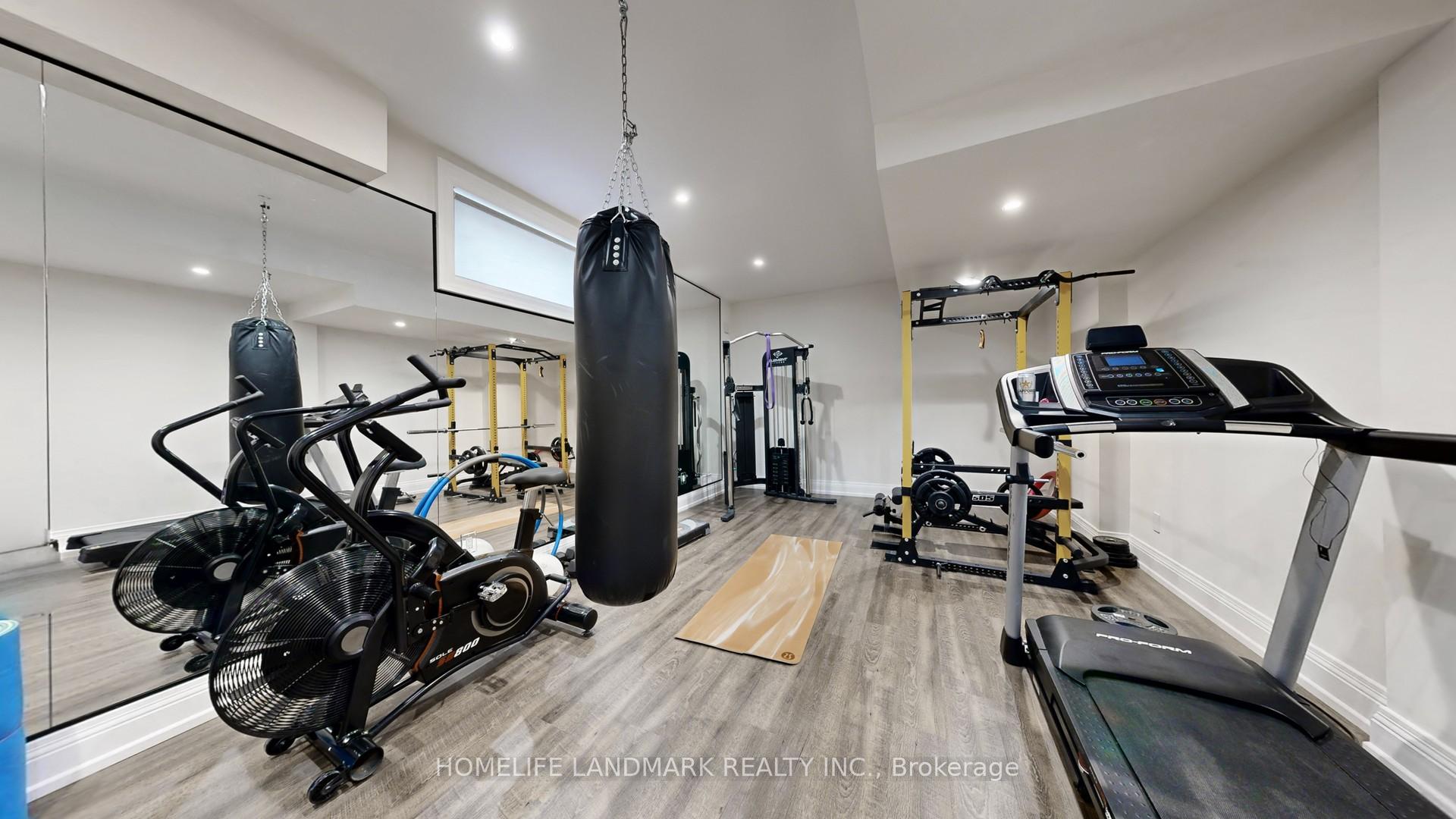 Photo 38 of 20 Blaine Drive, North York, Banbury-Don Mills — HOMEH