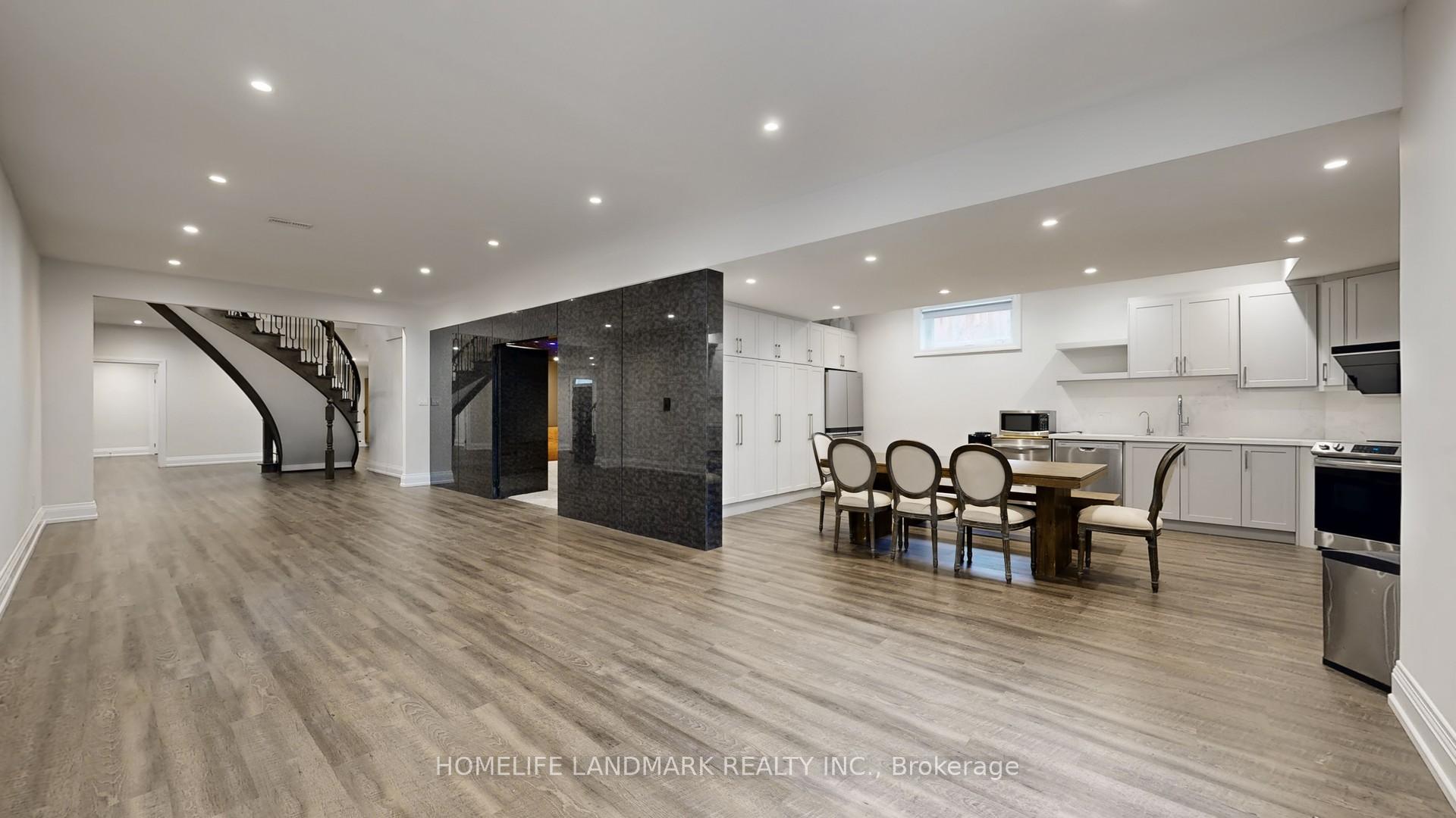Photo 41 of 20 Blaine Drive, North York, Banbury-Don Mills — HOMEH