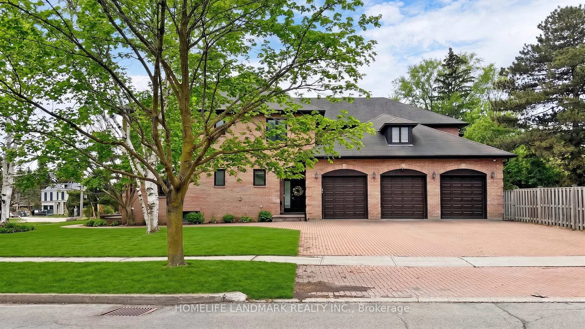 Photo 6 of 20 Blaine Drive, North York, Banbury-Don Mills — HOMEH