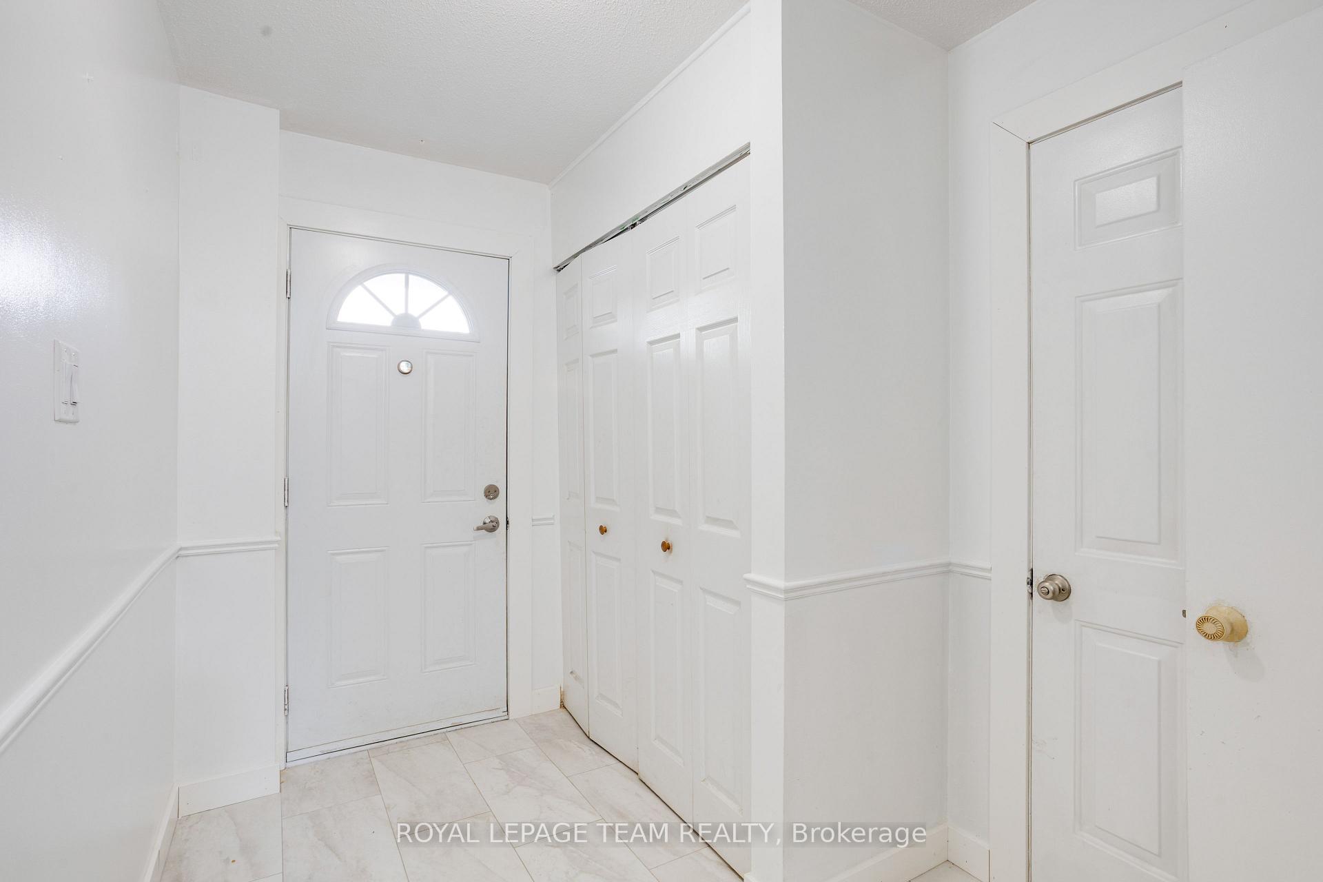 Photo 3 of Unit 52, 2669 Southvale Crescent, Ottawa, Sheffield Glen/Industrial Park — HOMEH