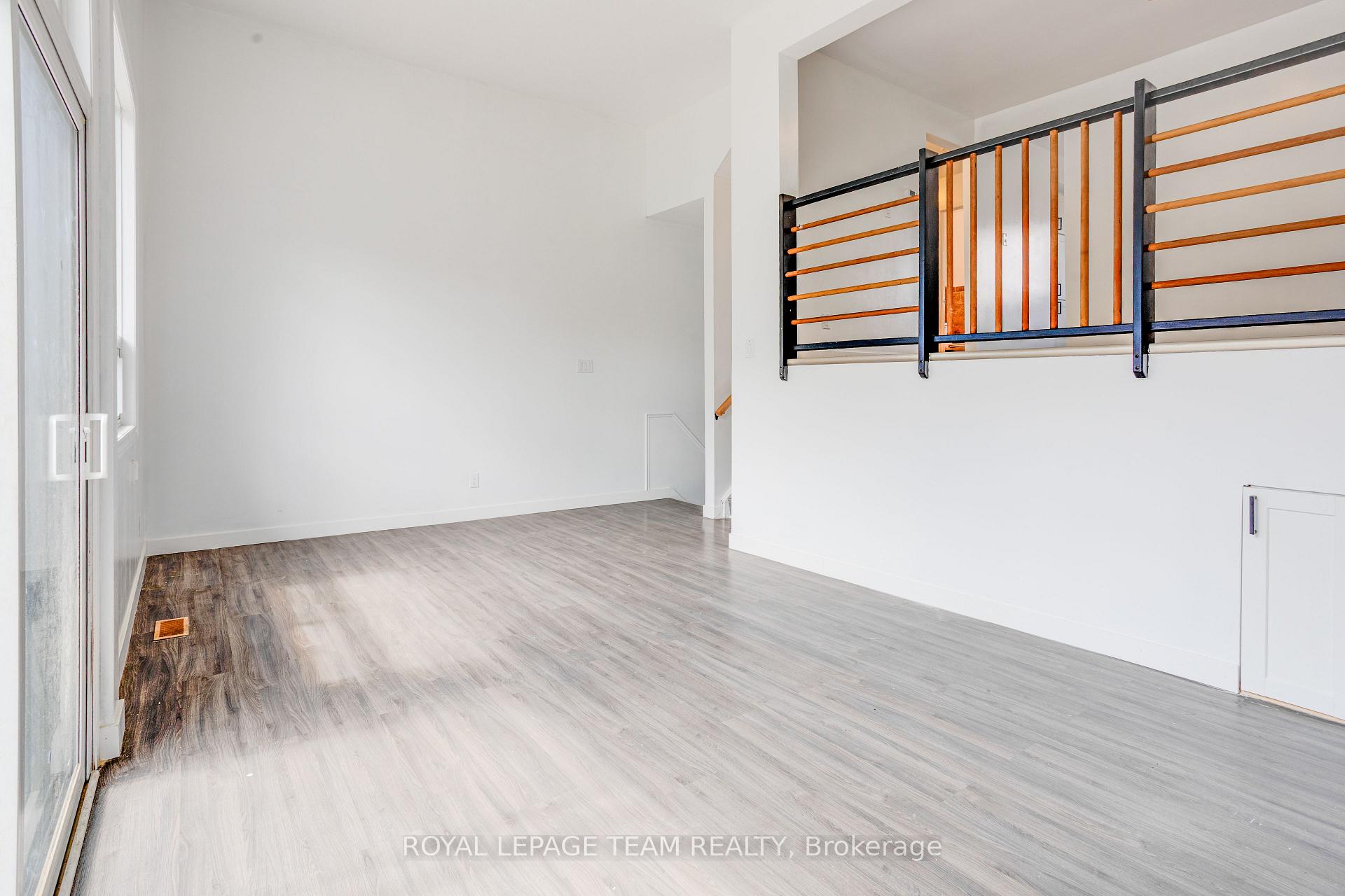 Photo 6 of Unit 52, 2669 Southvale Crescent, Ottawa, Sheffield Glen/Industrial Park — HOMEH