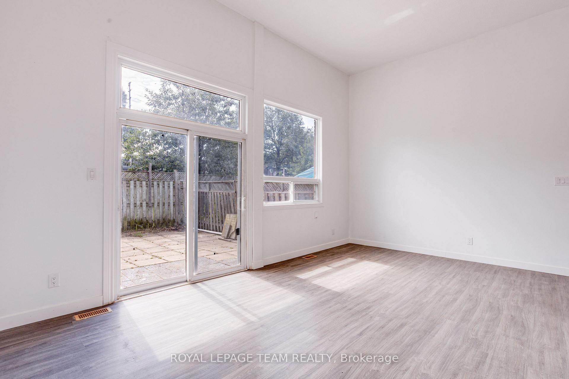 Photo 8 of Unit 52, 2669 Southvale Crescent, Ottawa, Sheffield Glen/Industrial Park — HOMEH