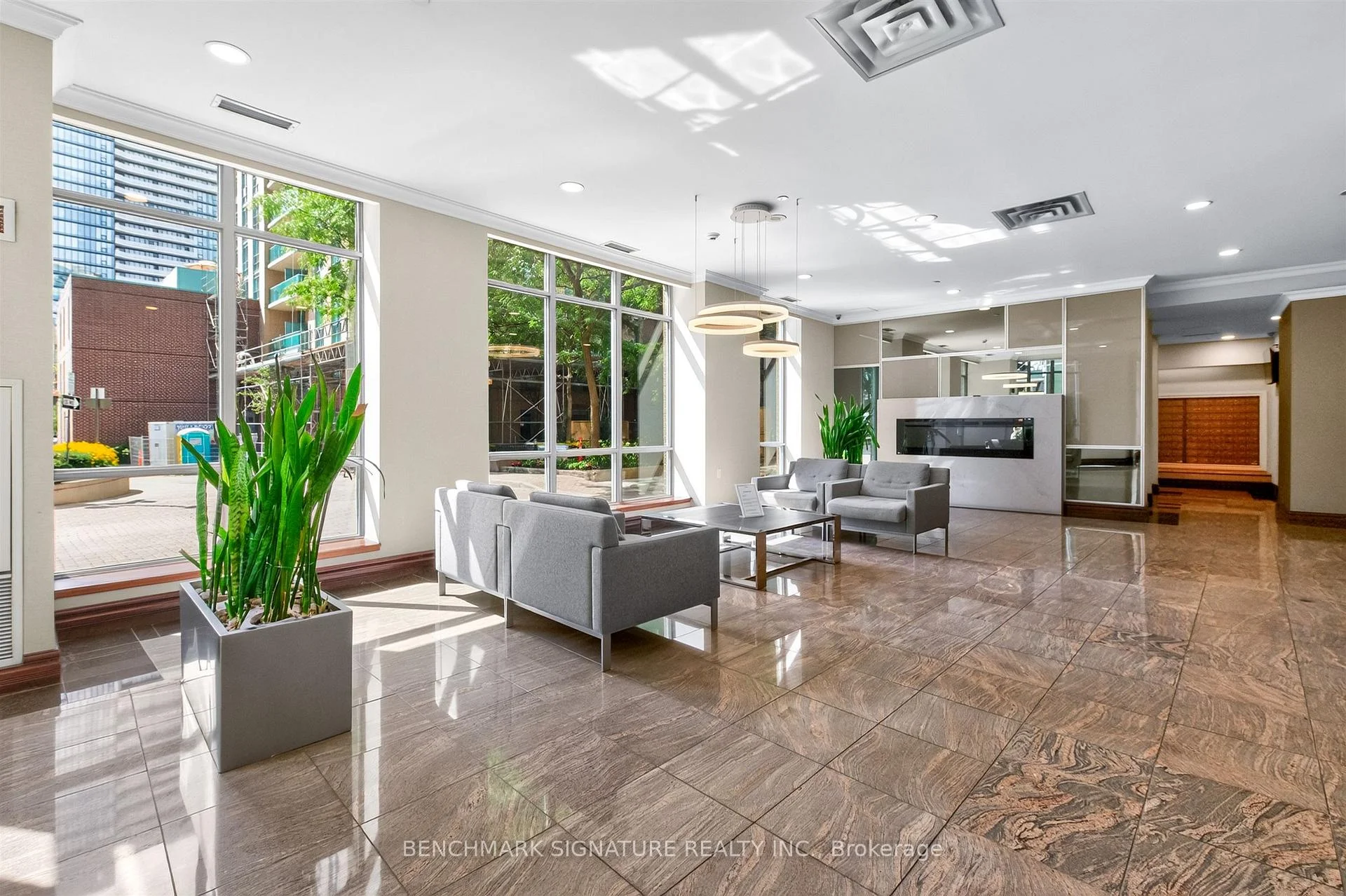 Photo 6 of Unit 1901, 22 Olive Avenue, North York, Willowdale East — HOMEH