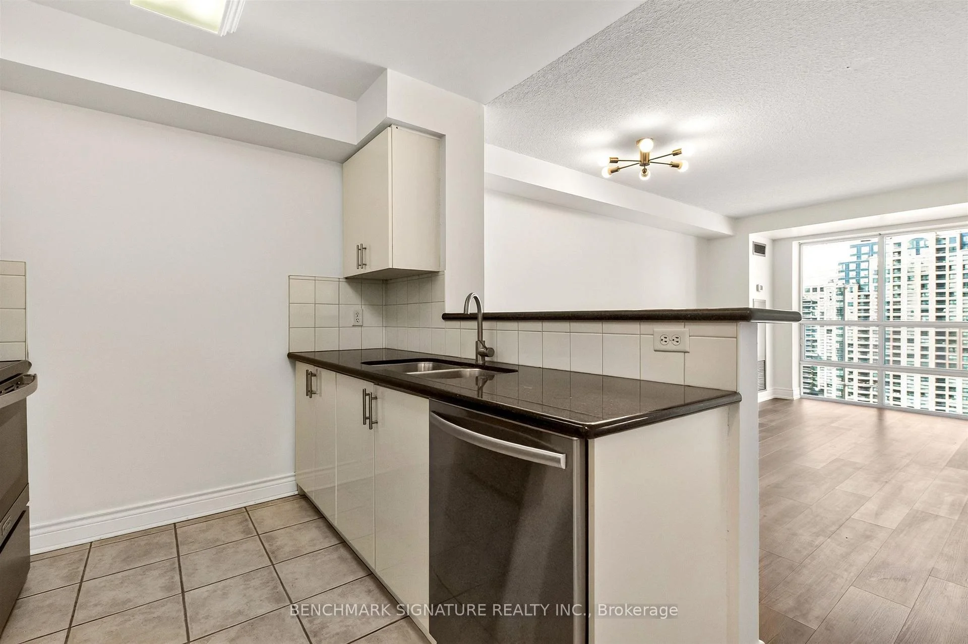 Photo 16 of Unit 1901, 22 Olive Avenue, North York, Willowdale East — HOMEH