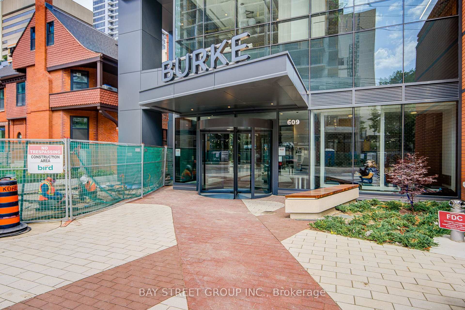 Photo 4 of Unit 4001, 609 Sherbourne Street, Toronto, North St. James Town — HOMEH