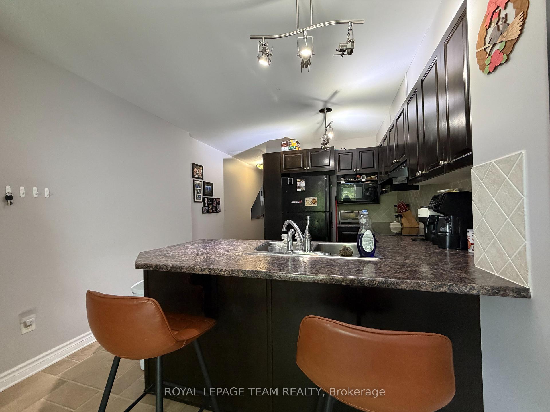 Photo 8 of Unit A, 419 Chapman Mills Drive, Ottawa, Barrhaven - Strandherd — HOMEH