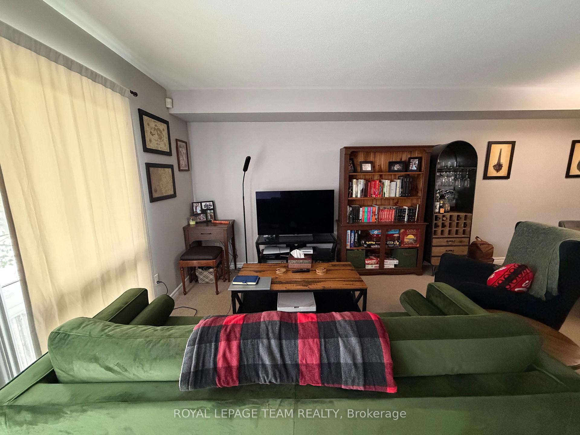 Photo 14 of Unit A, 419 Chapman Mills Drive, Ottawa, Barrhaven - Strandherd — HOMEH