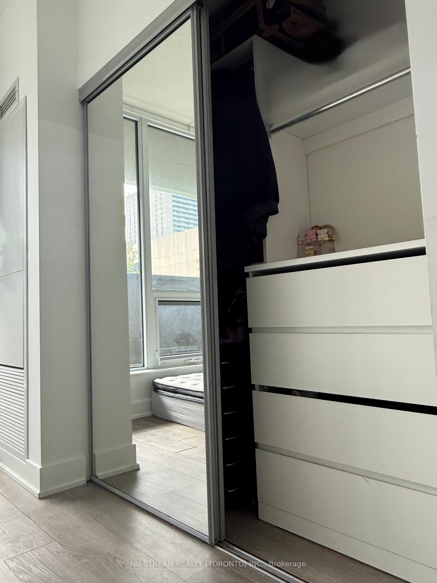 Photo 14 of Unit 211, 88 Sheppard Avenue E, North York, Willowdale East — HOMEH
