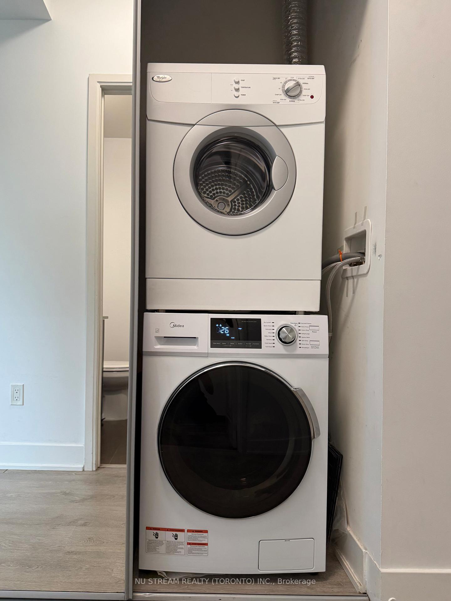 Photo 15 of Unit 211, 88 Sheppard Avenue E, North York, Willowdale East — HOMEH
