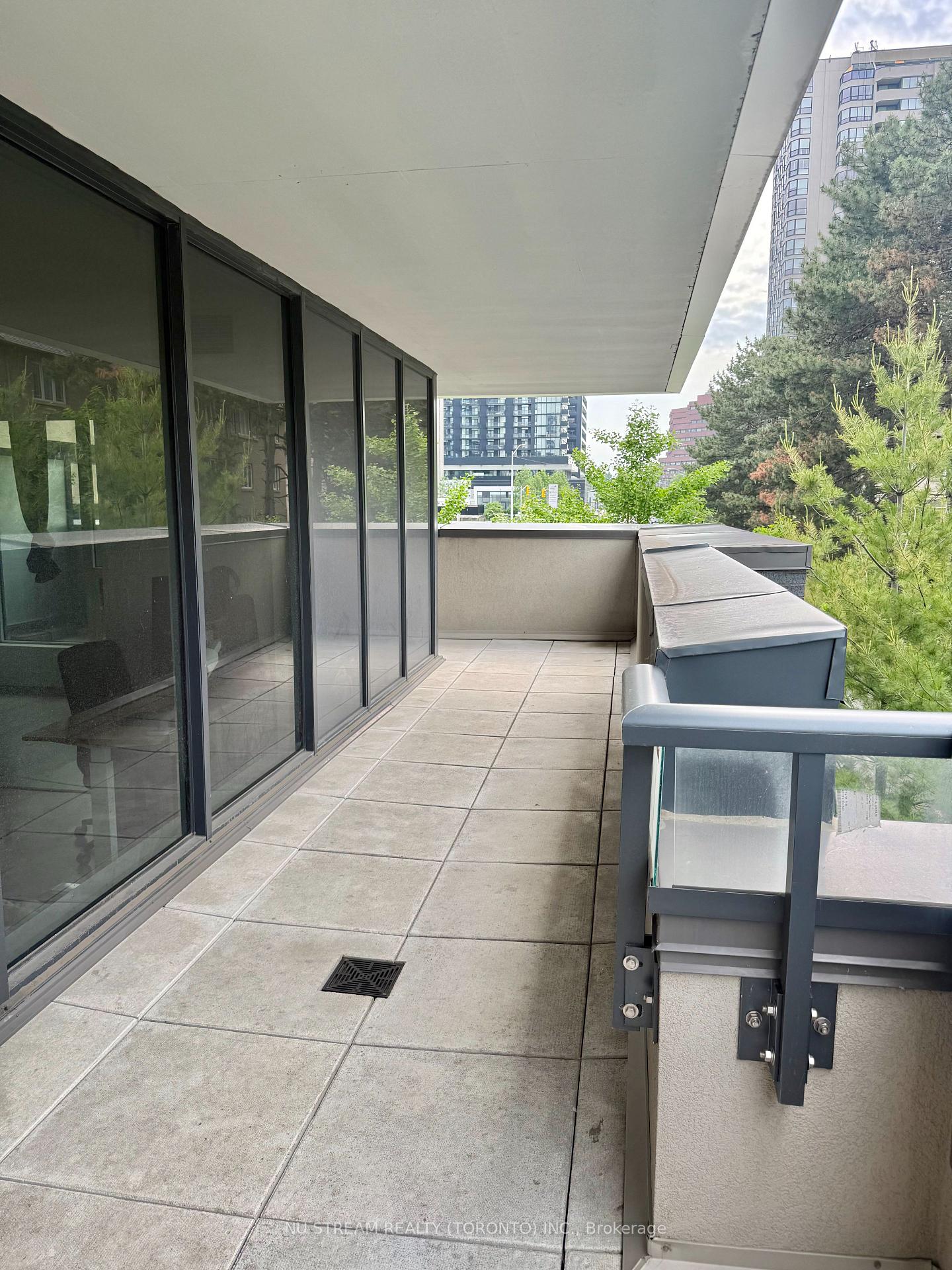 Photo 17 of Unit 211, 88 Sheppard Avenue E, North York, Willowdale East — HOMEH