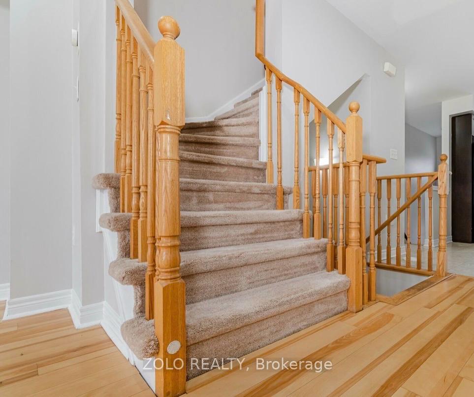 Photo 8 of 4 Soldier Street, Brampton, Northwest Brampton — HOMEH