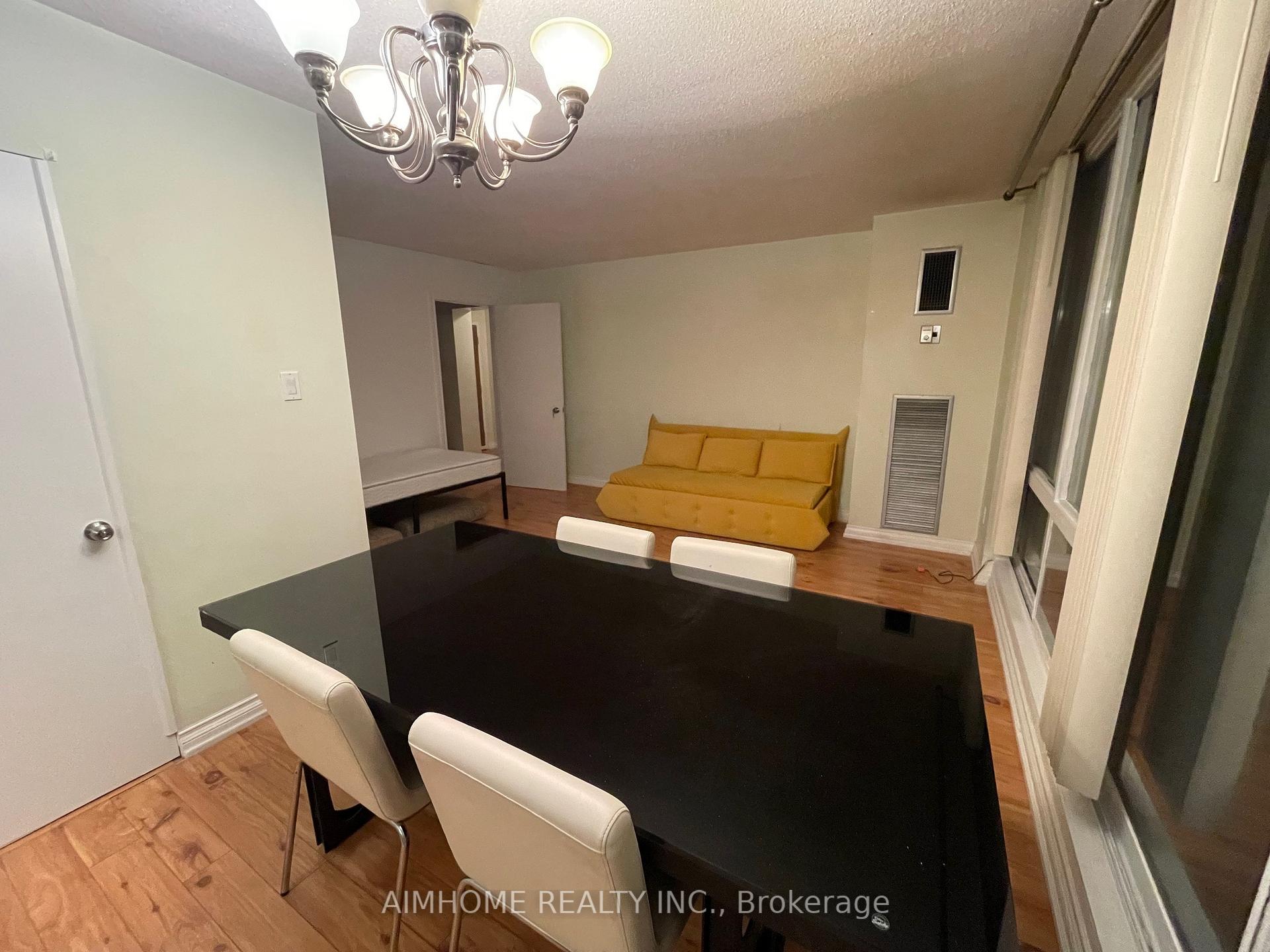 Photo 3 of Unit 812, 177 Linus Road, North York, Don Valley Village — HOMEH