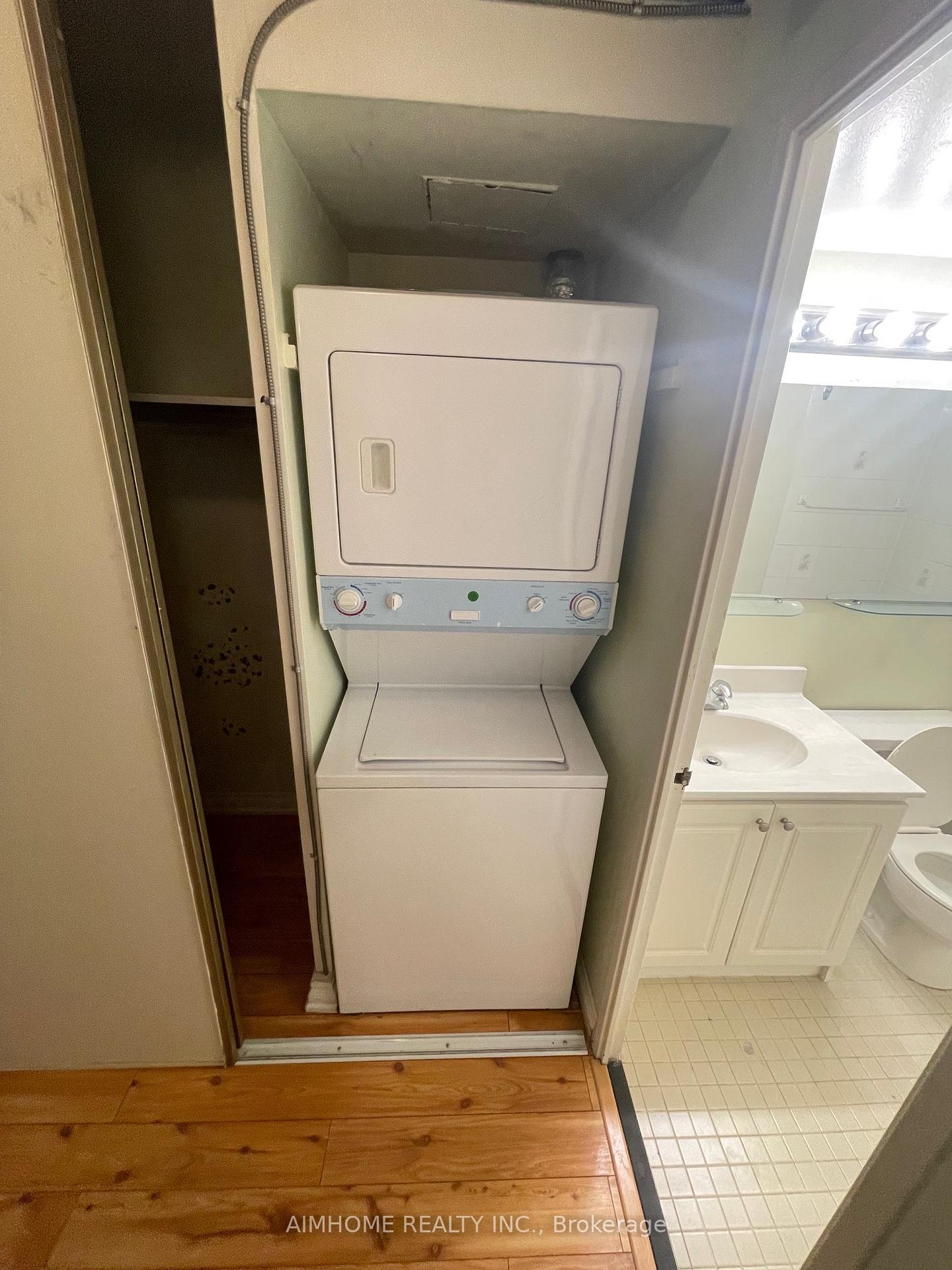Photo 10 of Unit 812, 177 Linus Road, North York, Don Valley Village — HOMEH