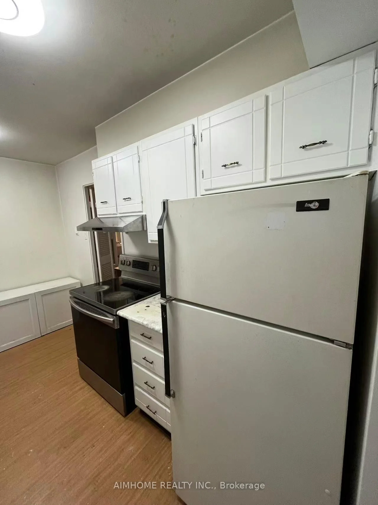 Photo 14 of Unit 812, 177 Linus Road, North York, Don Valley Village — HOMEH