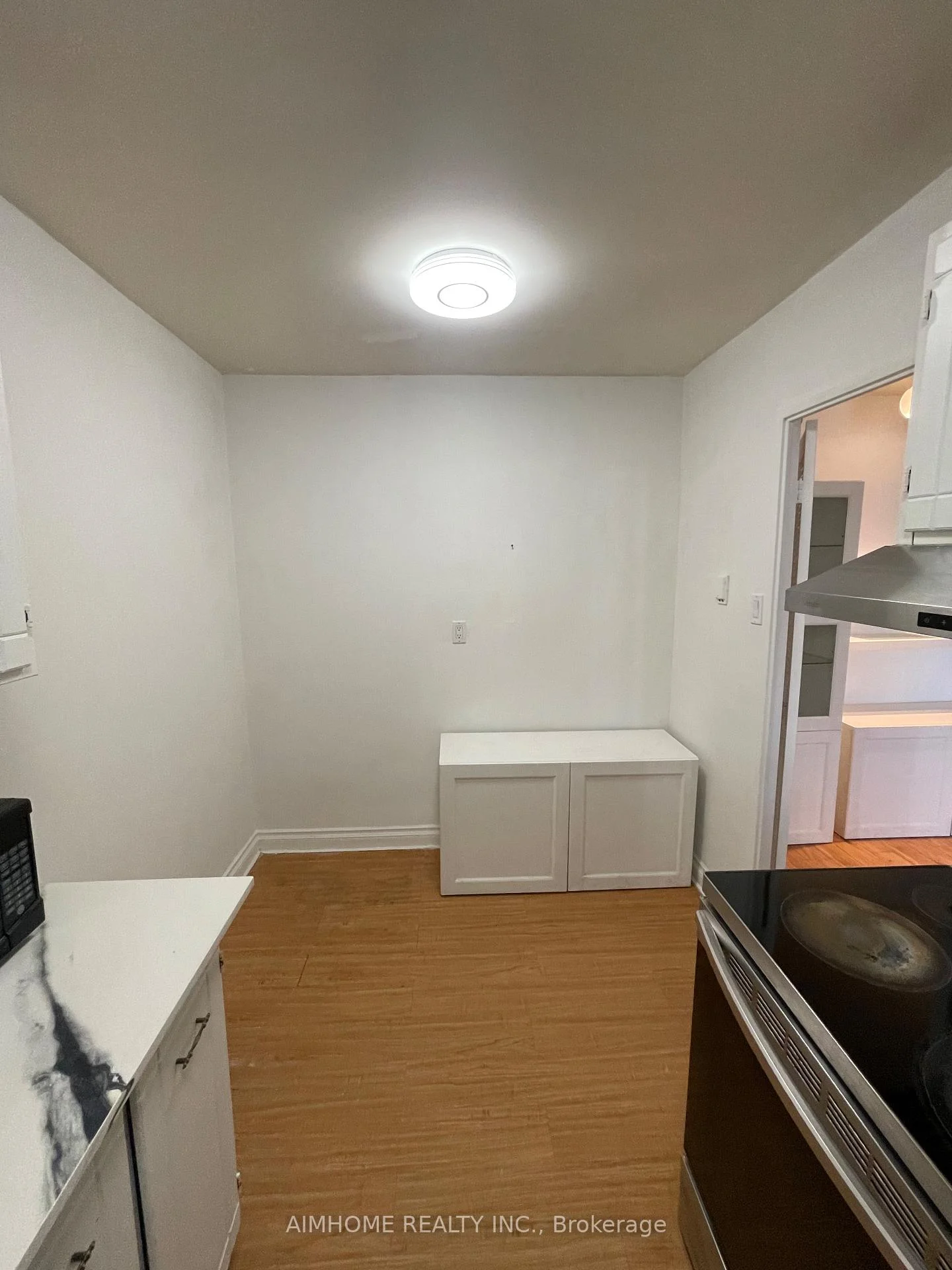 Photo 17 of Unit 812, 177 Linus Road, North York, Don Valley Village — HOMEH