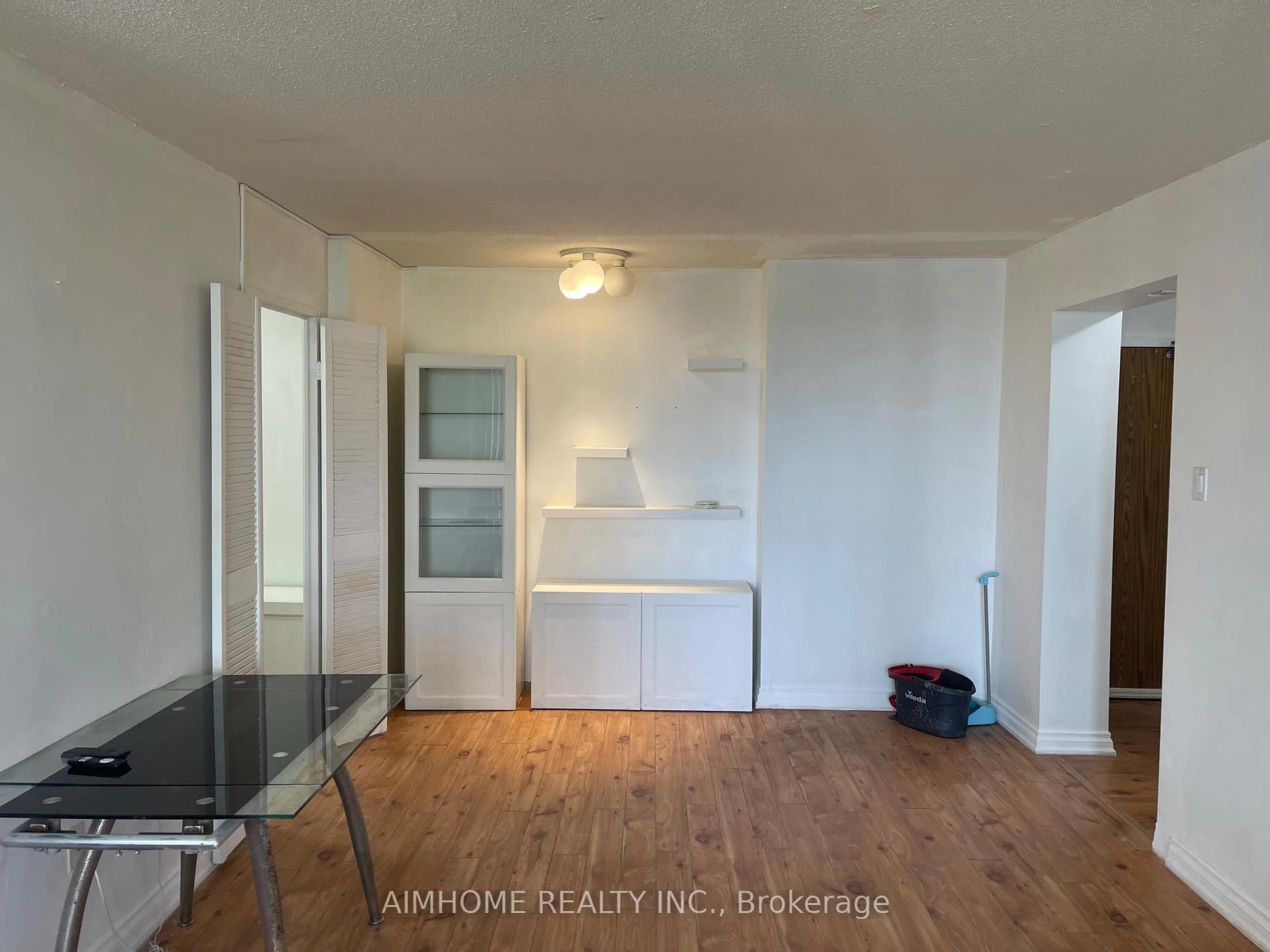 Photo 18 of Unit 812, 177 Linus Road, North York, Don Valley Village — HOMEH
