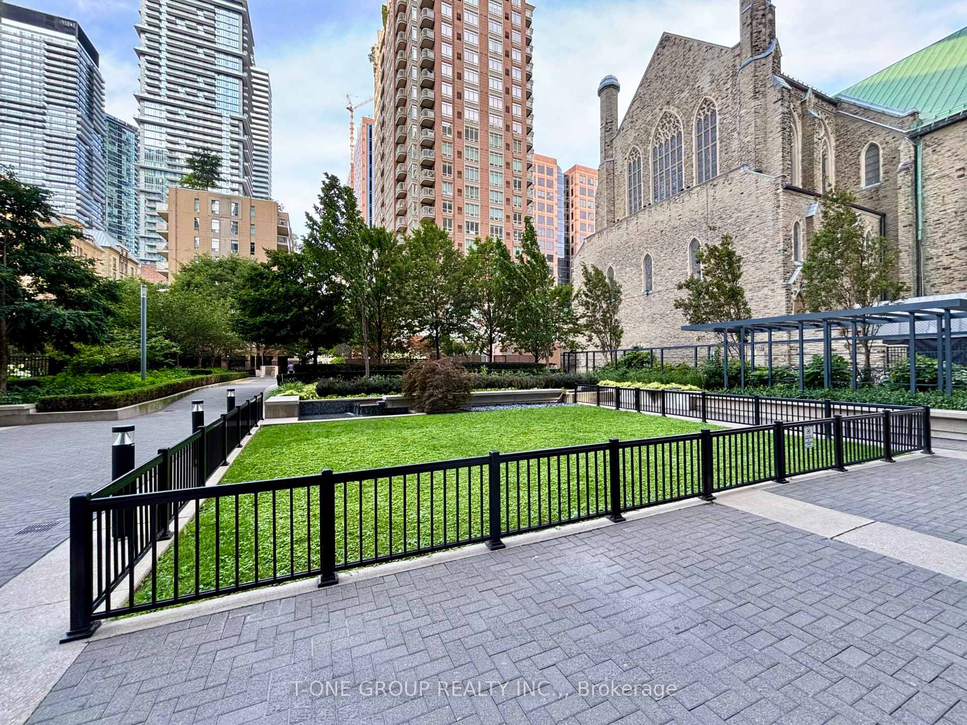 Photo 2 of Unit 2204, 28 Ted Rogers Way, Toronto, Church-Yonge Corridor — HOMEH
