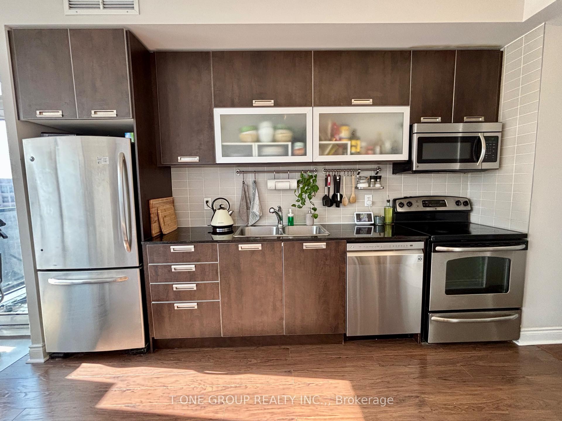 Photo 9 of Unit 2204, 28 Ted Rogers Way, Toronto, Church-Yonge Corridor — HOMEH