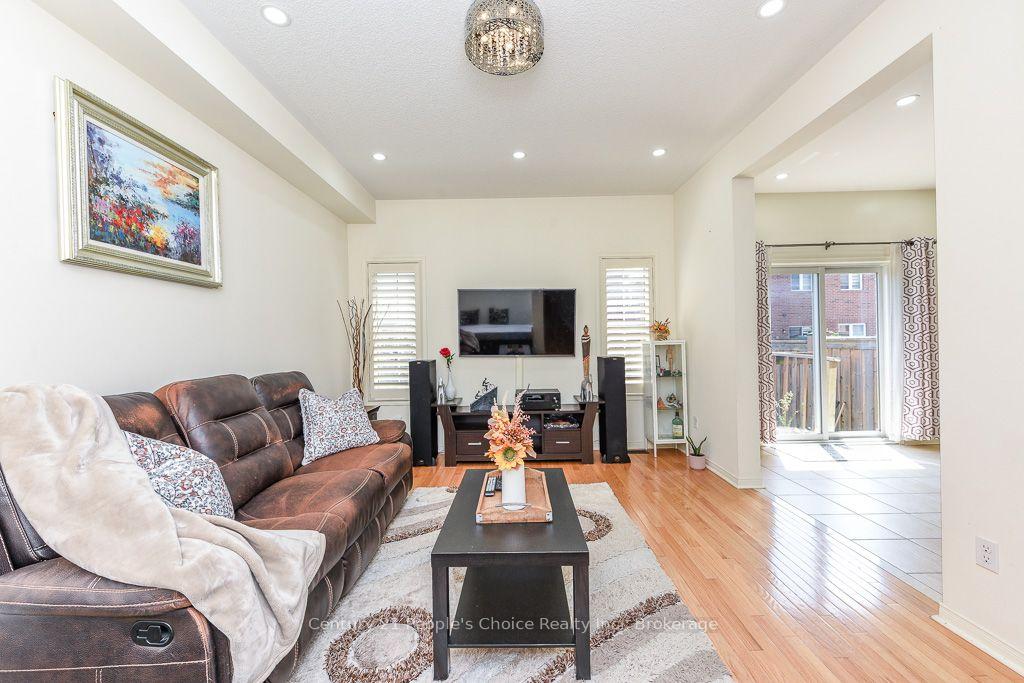Photo 15 of 270 Brussels Avenue, Brampton, Sandringham-Wellington — HOMEH