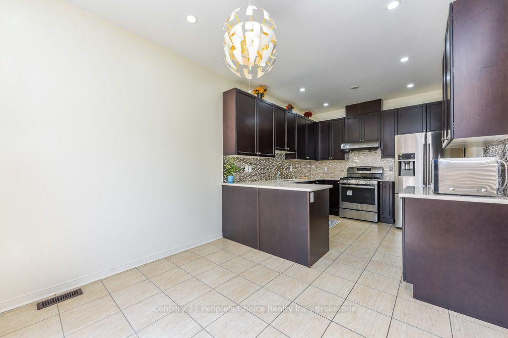 Photo 16 of 270 Brussels Avenue, Brampton, Sandringham-Wellington — HOMEH