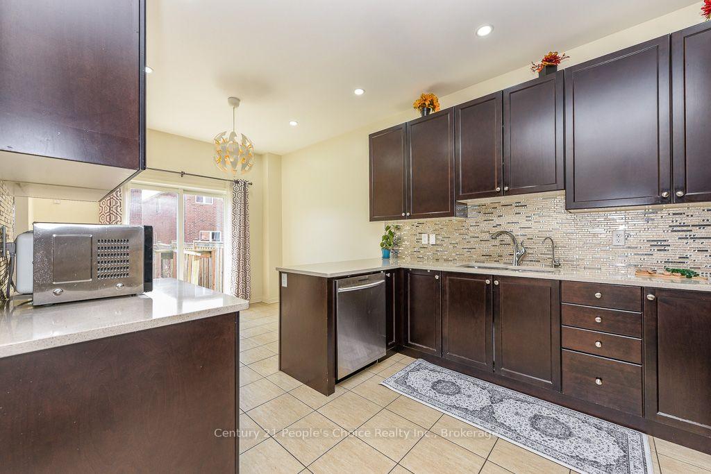 Photo 18 of 270 Brussels Avenue, Brampton, Sandringham-Wellington — HOMEH