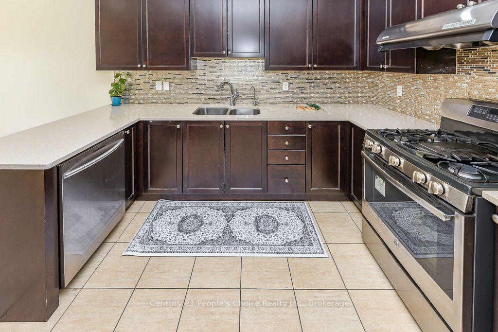 Photo 19 of 270 Brussels Avenue, Brampton, Sandringham-Wellington — HOMEH