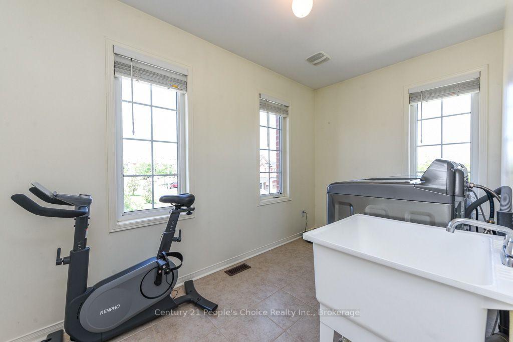 Photo 25 of 270 Brussels Avenue, Brampton, Sandringham-Wellington — HOMEH