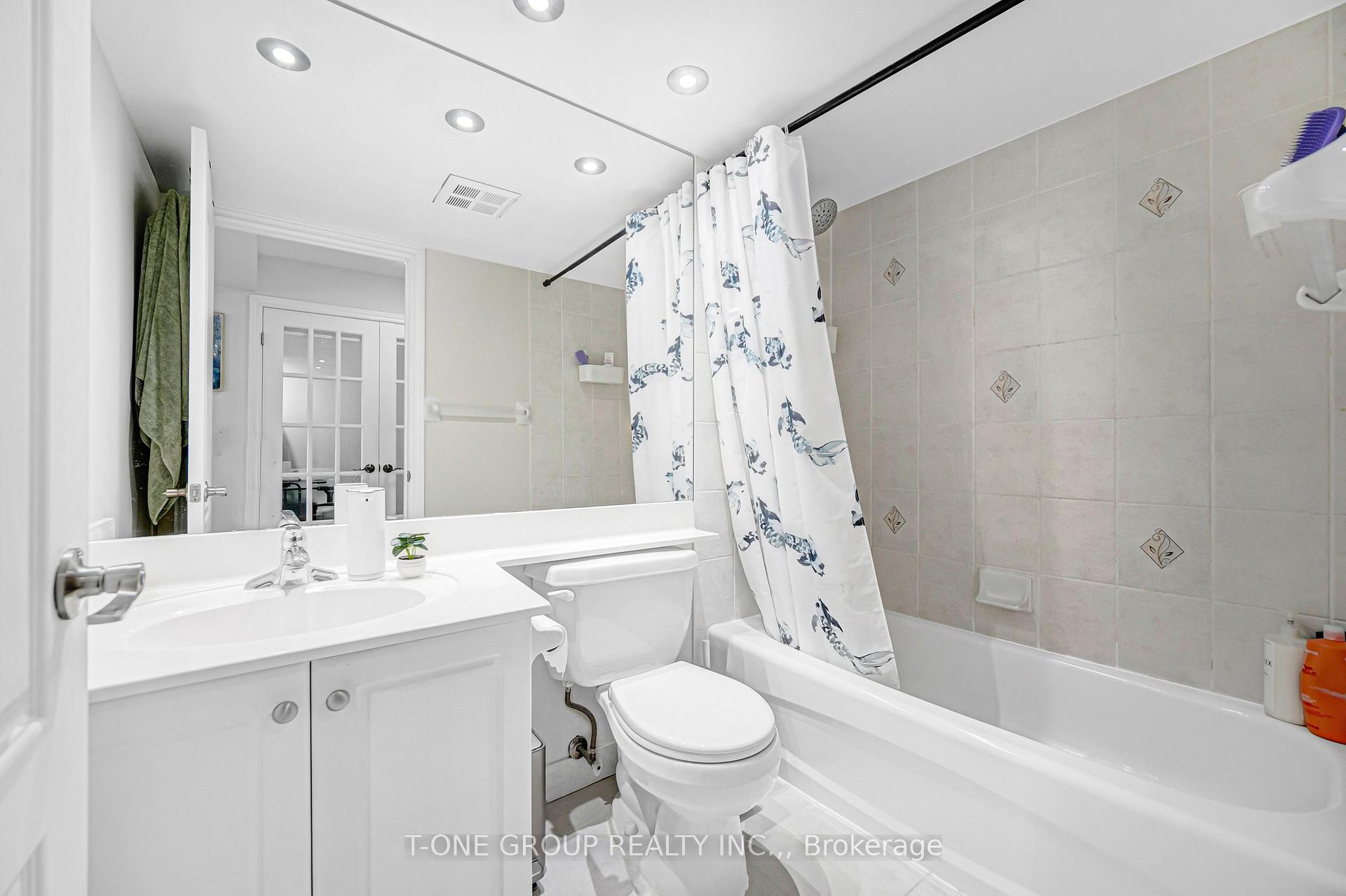 Photo 10 of Unit 720, 48 Suncrest Boulevard, Markham, Commerce Valley — HOMEH