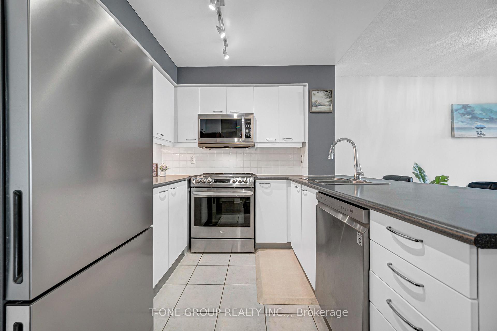 Photo 18 of Unit 720, 48 Suncrest Boulevard, Markham, Commerce Valley — HOMEH