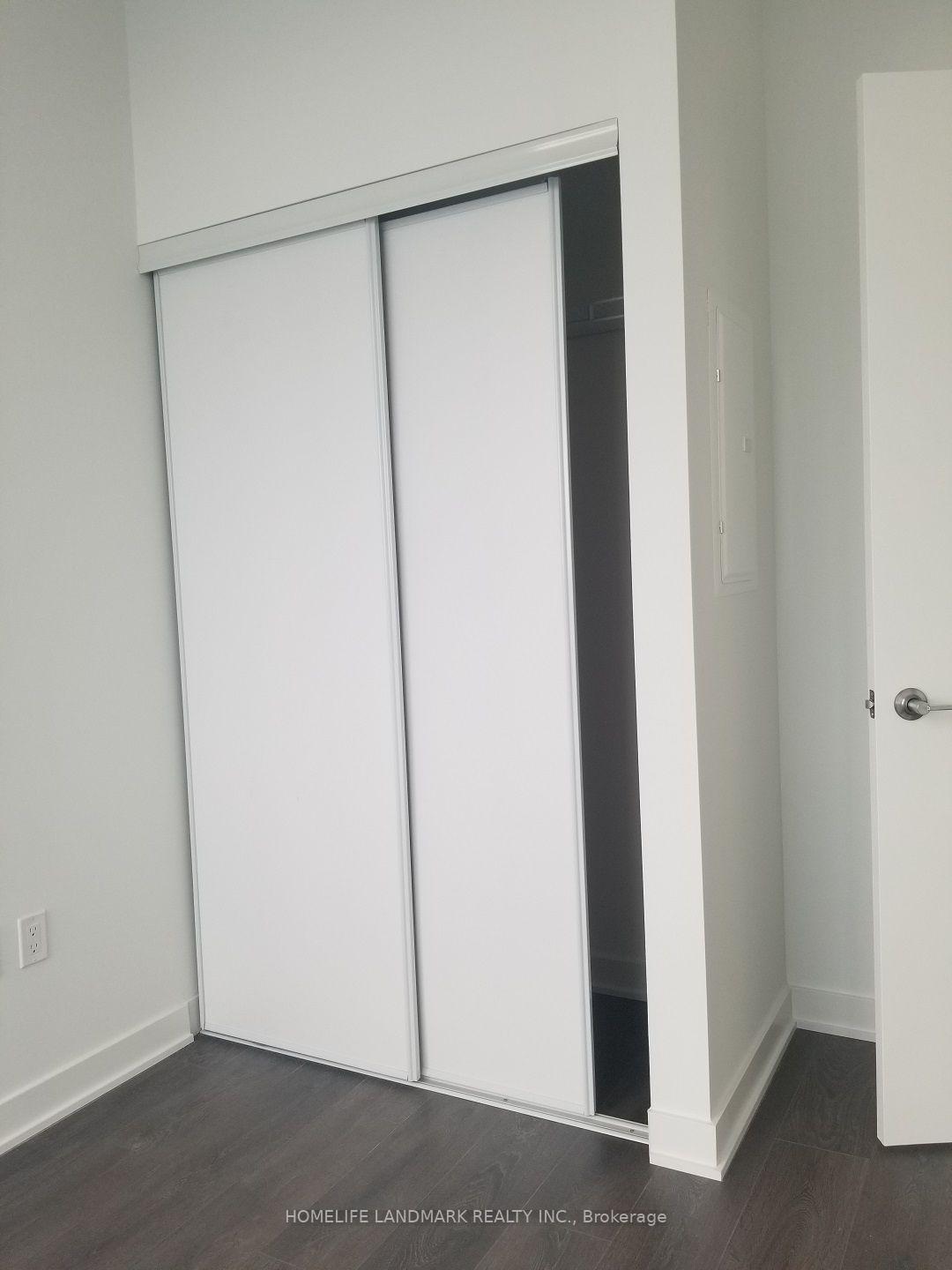 Photo 13 of Unit 5301, 125 Blue Jays Way, Toronto, Waterfront Communities — HOMEH