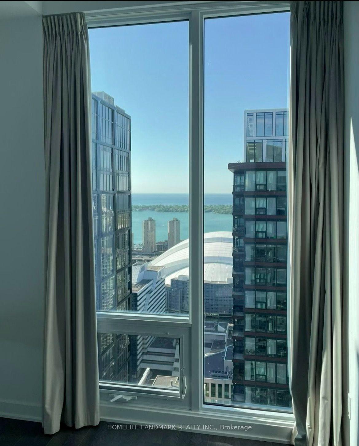 Photo 10 of Unit 5301, 125 Blue Jays Way, Toronto, Waterfront Communities — HOMEH