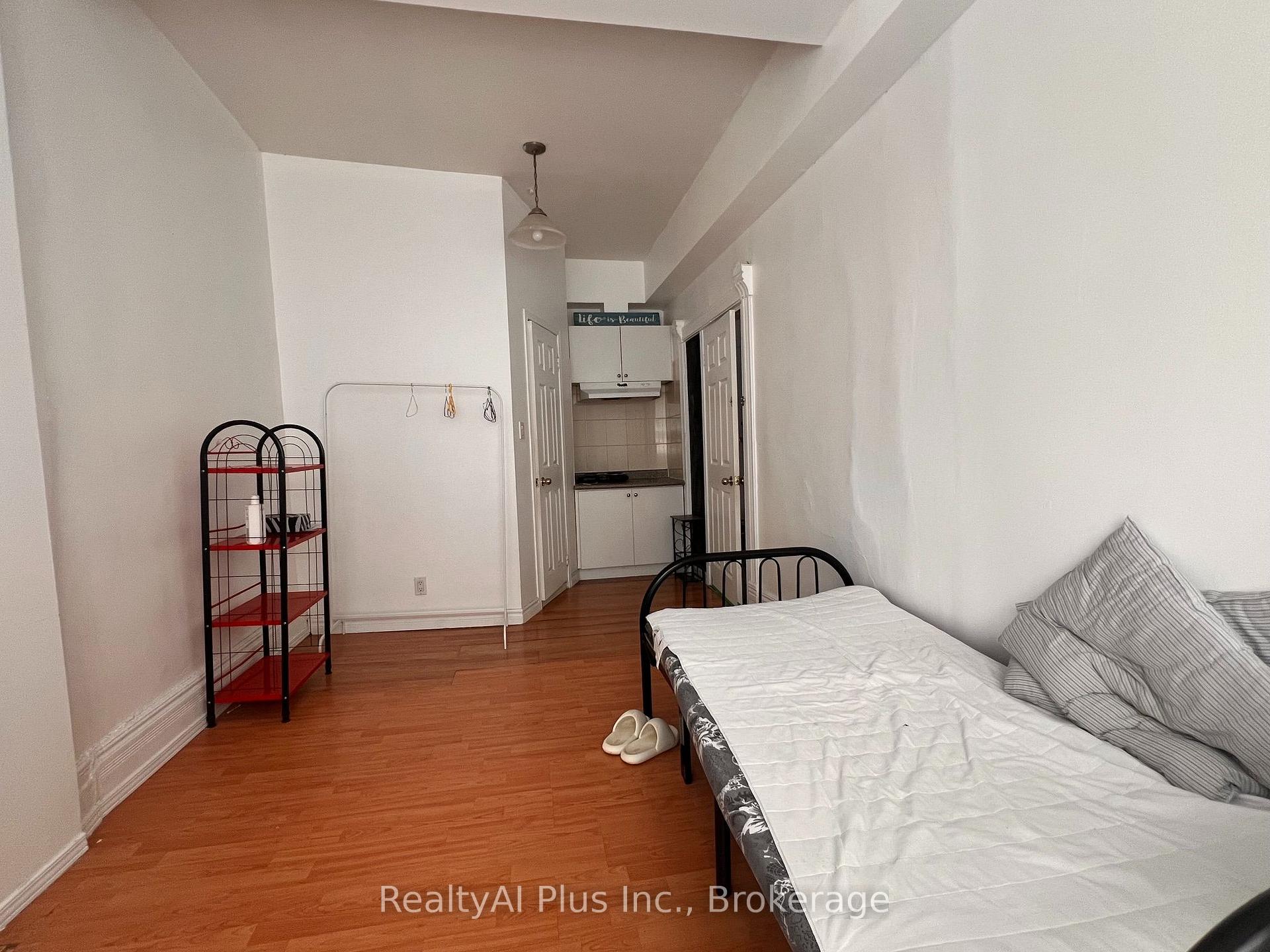 Photo 5 of 182 Boulton Avenue, Toronto, South Riverdale — HOMEH