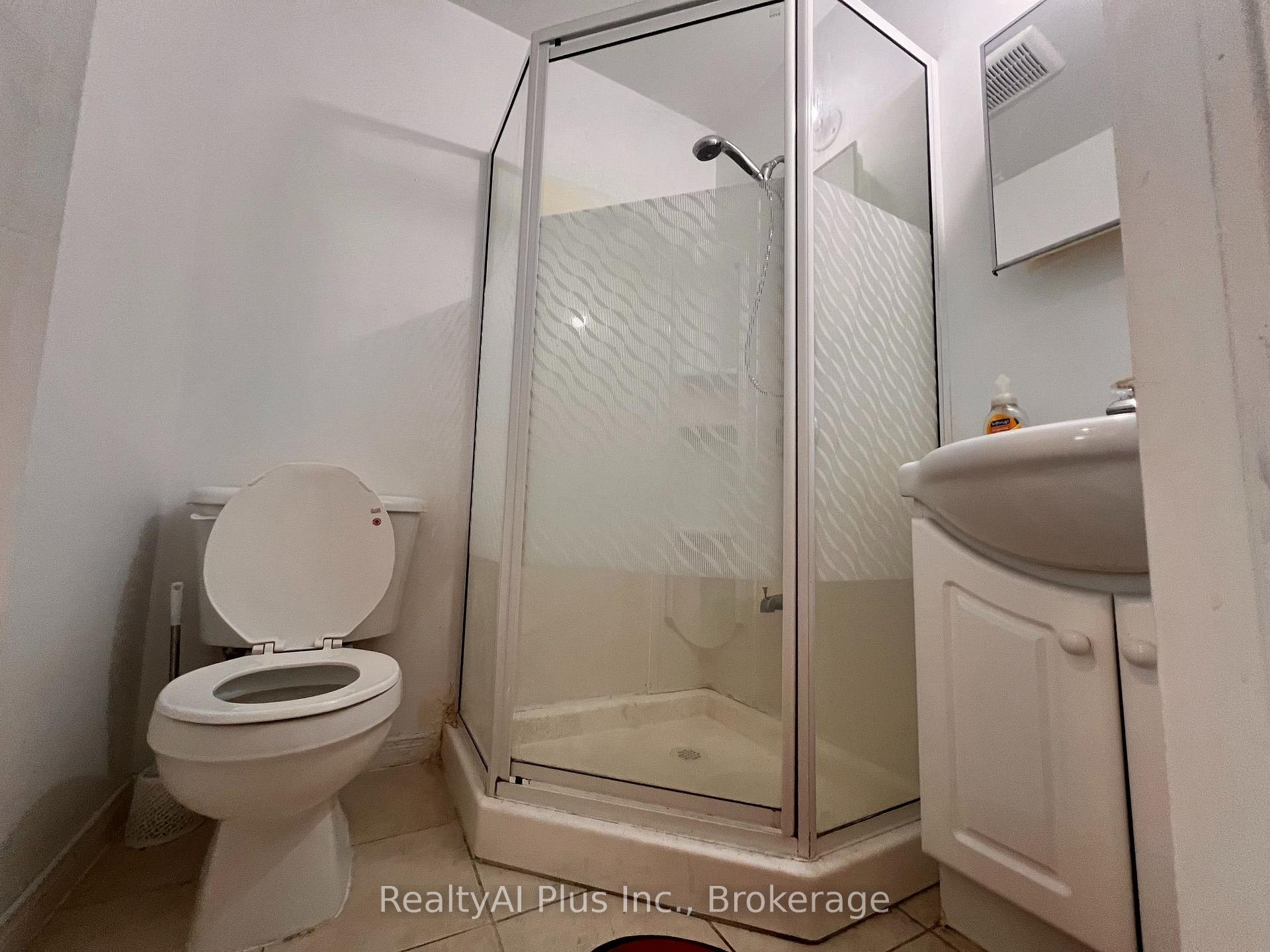 Photo 8 of 182 Boulton Avenue, Toronto, South Riverdale — HOMEH