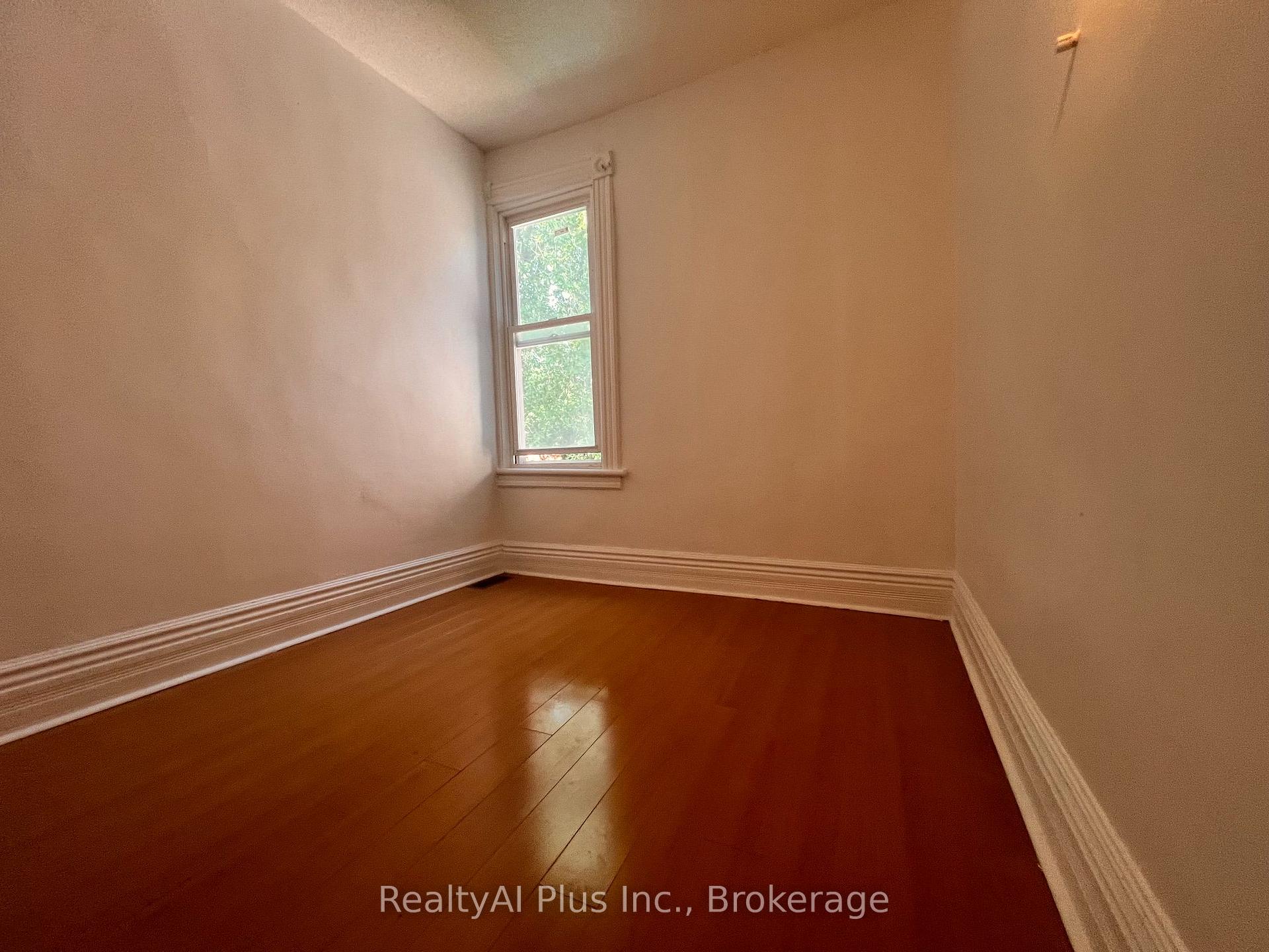 Photo 27 of 182 Boulton Avenue, Toronto, South Riverdale — HOMEH